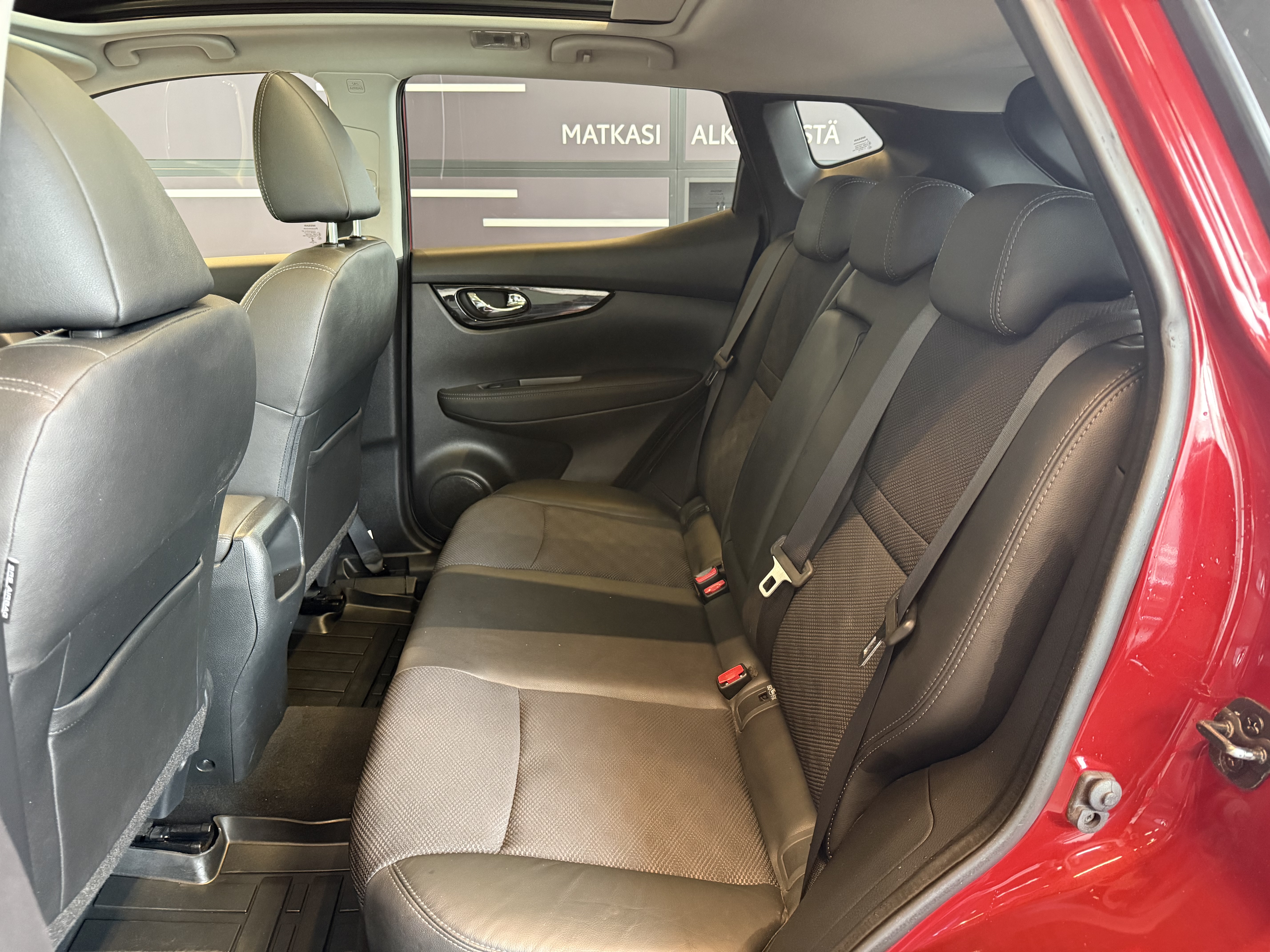 NISSAN Qashqai 2014