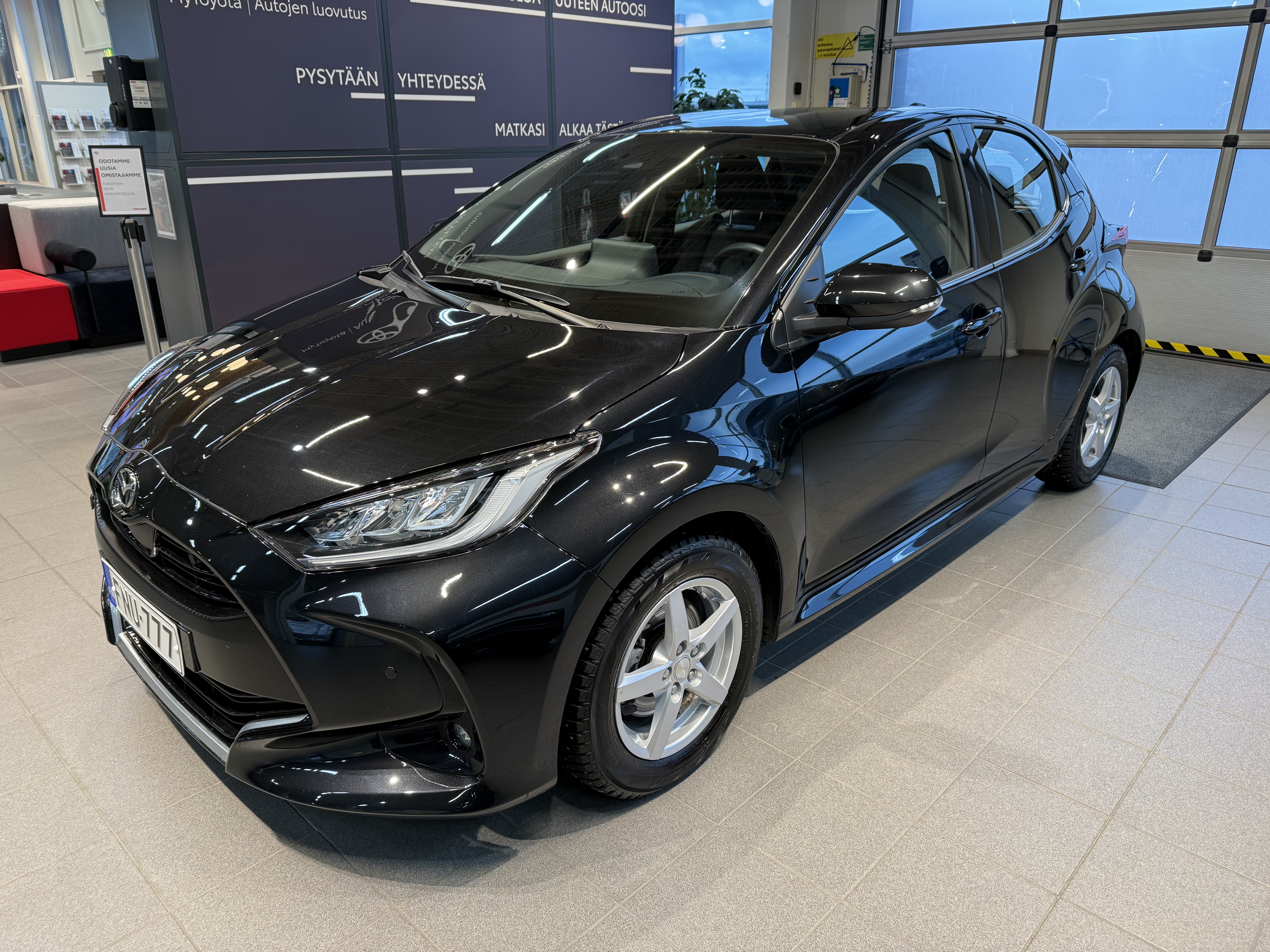 MAZDA Mazda2 Hybrid 2023