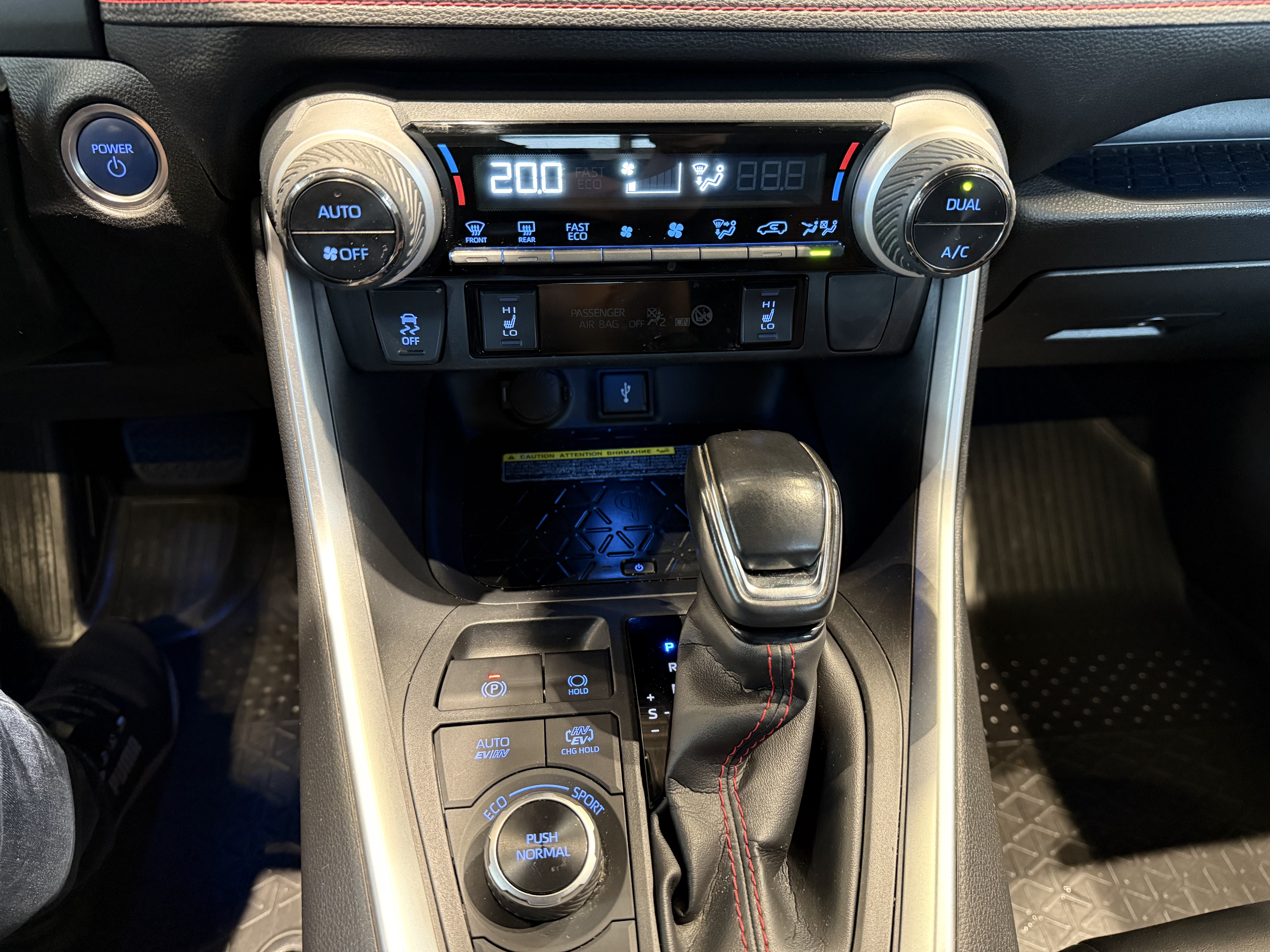 TOYOTA RAV4 Plug-in 2020