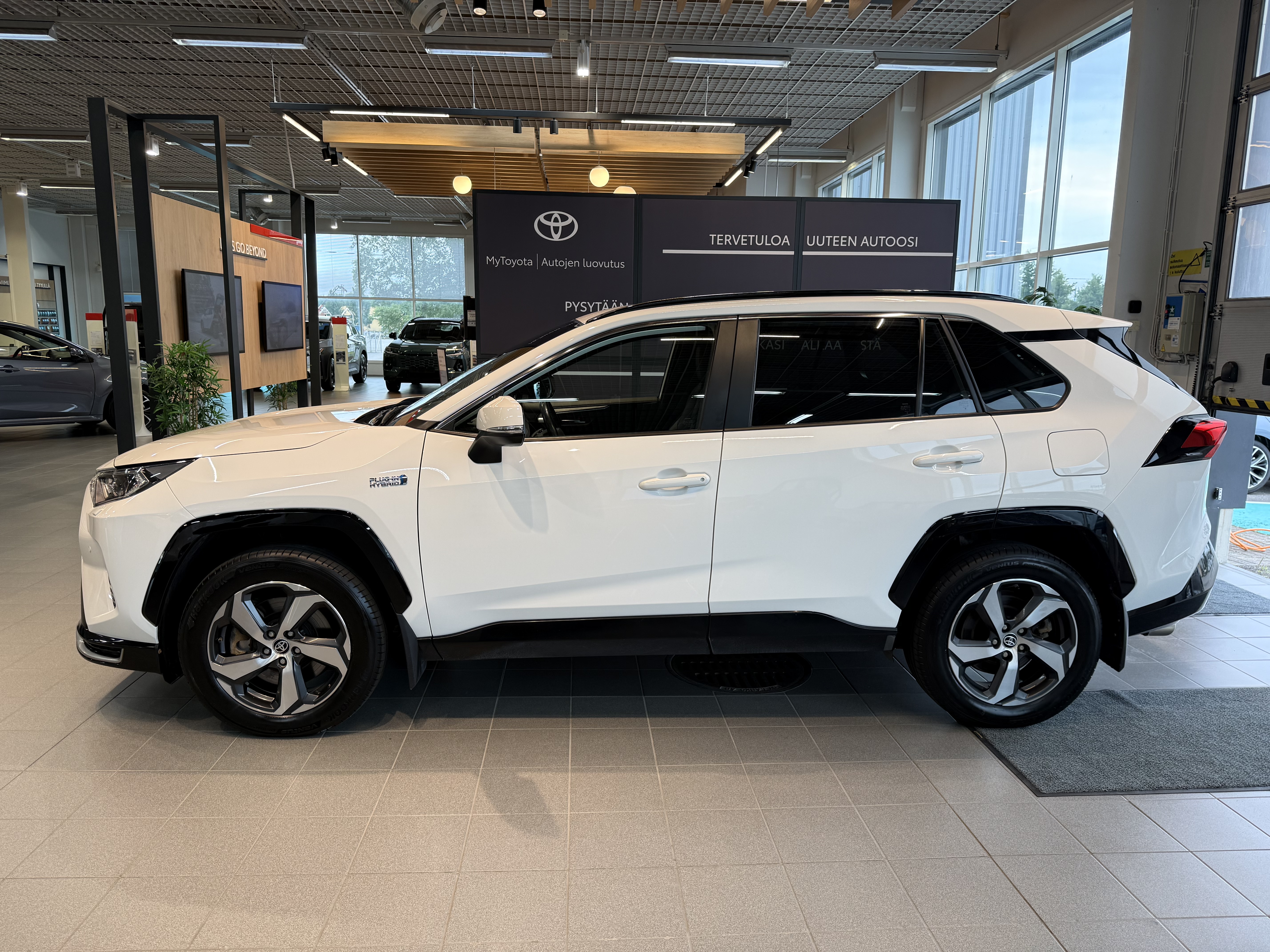 TOYOTA RAV4 Plug-in 2020