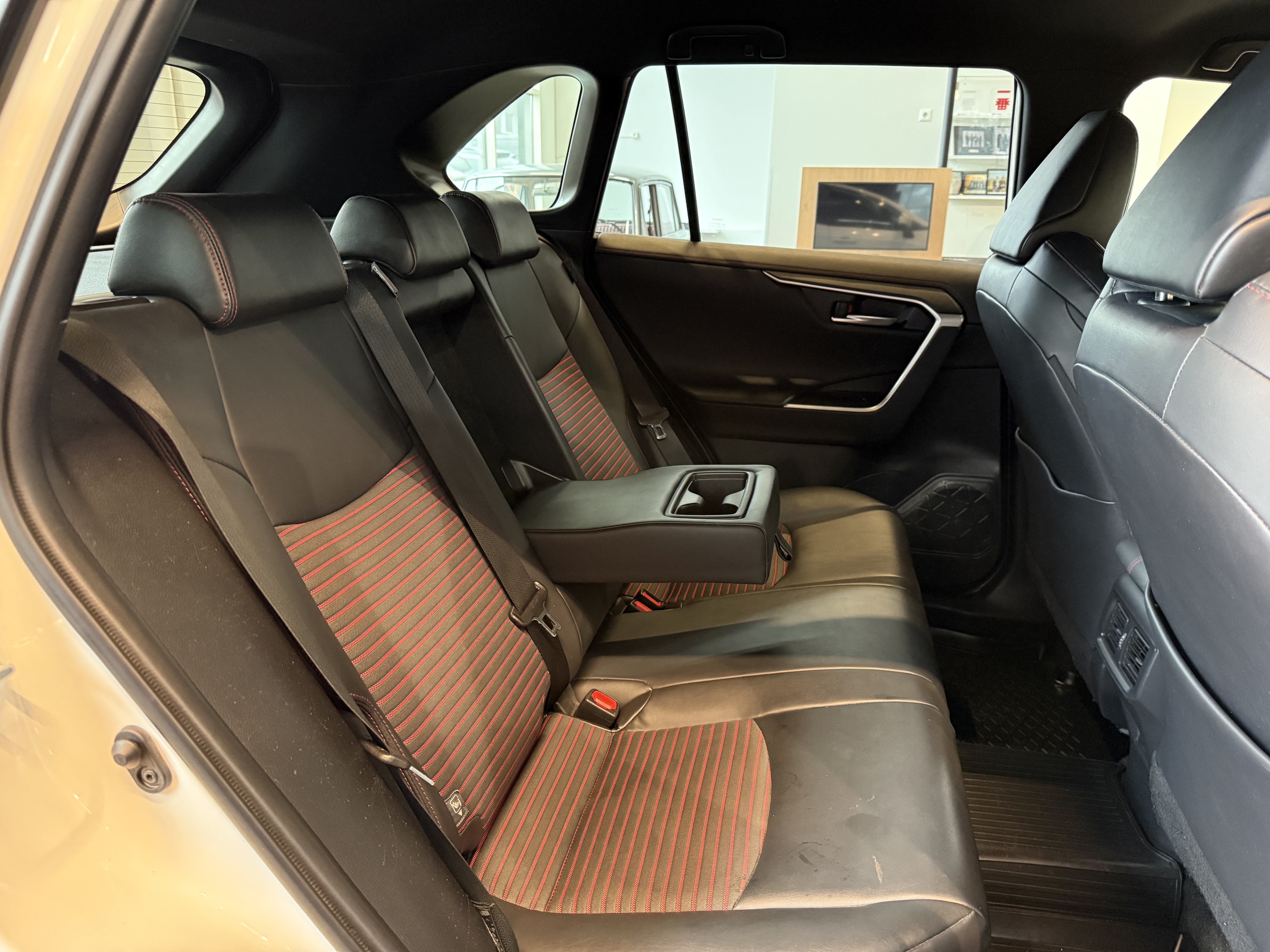 TOYOTA RAV4 Plug-in 2020