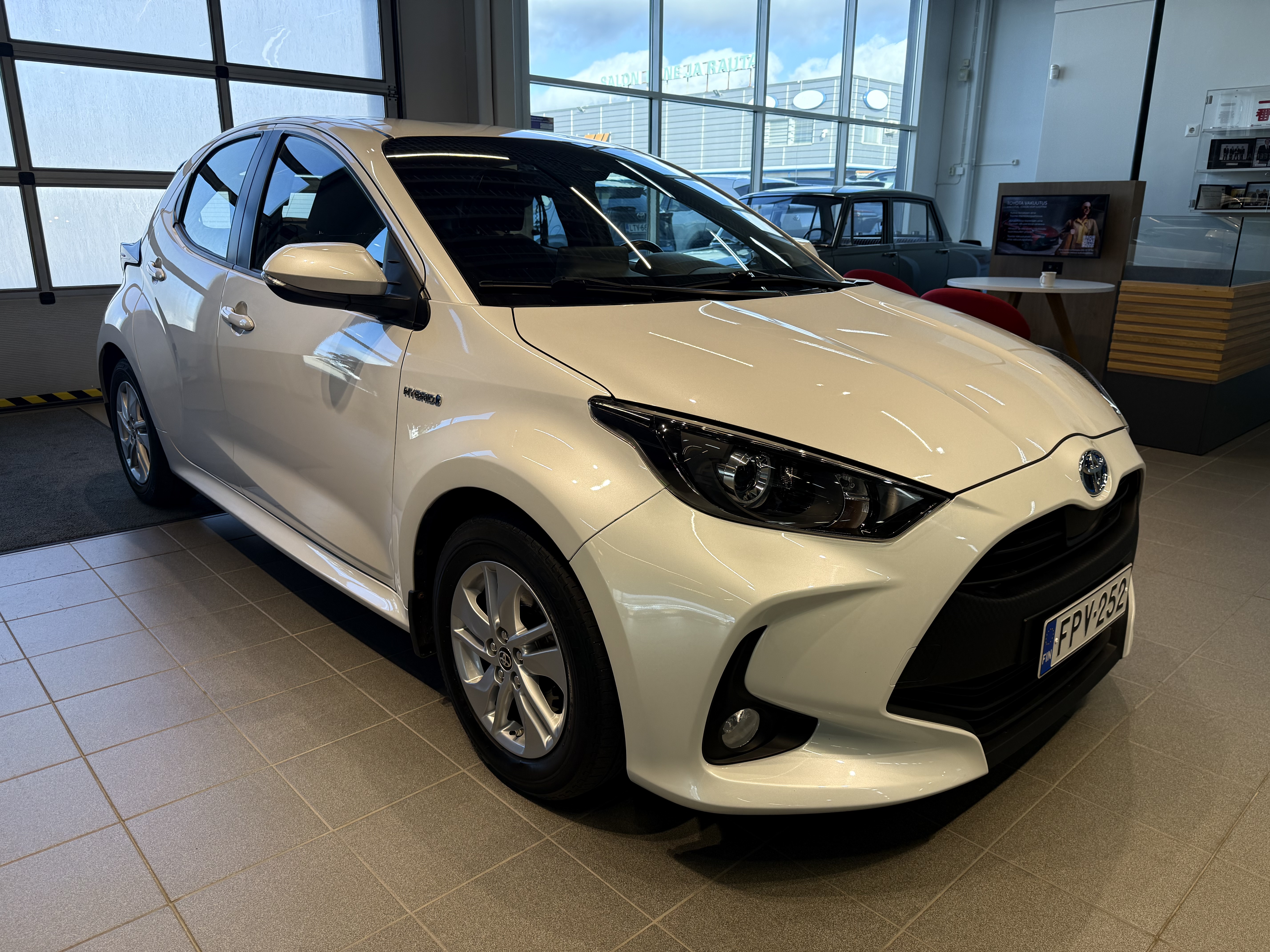 TOYOTA YARIS 2020