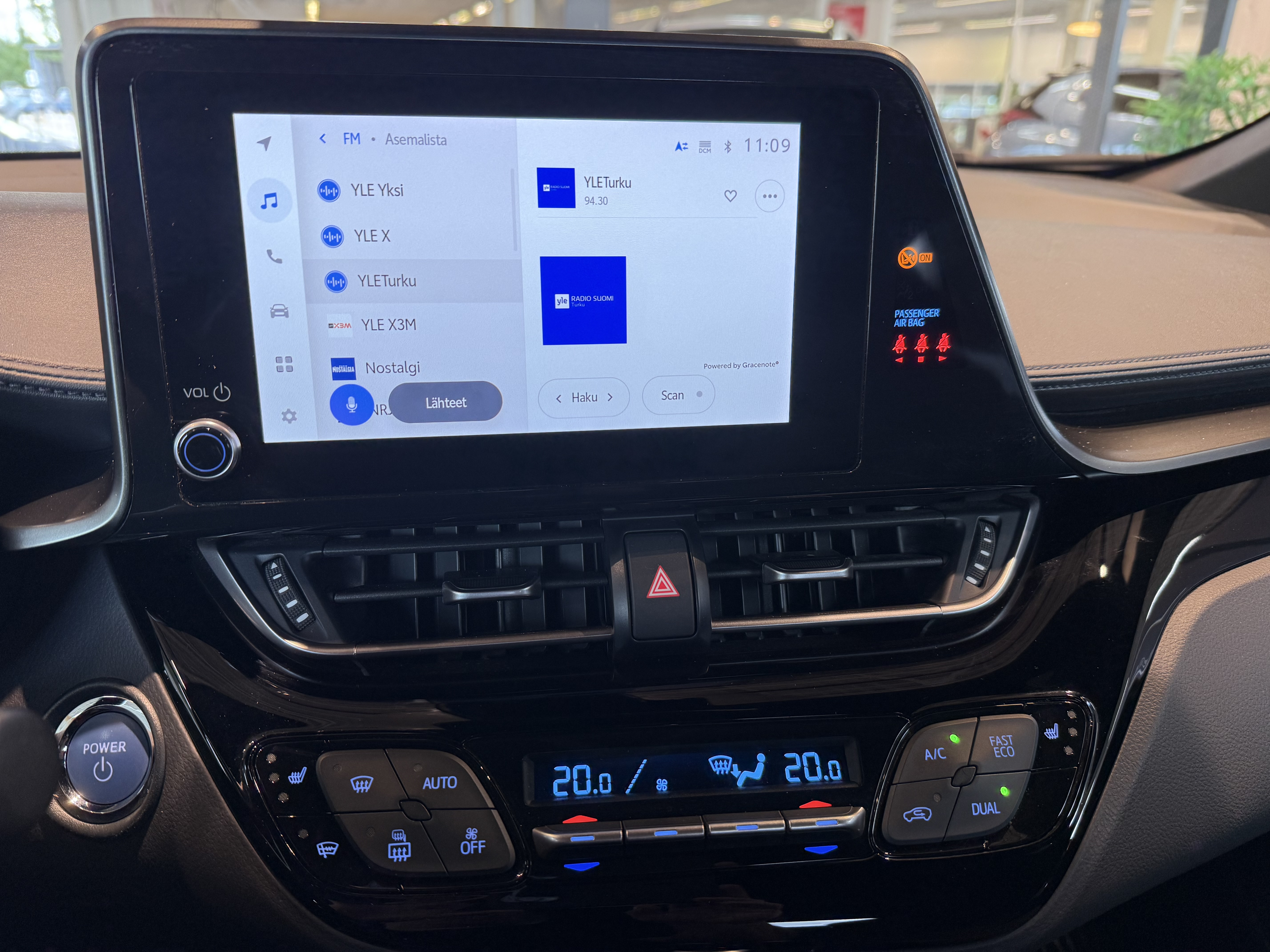 TOYOTA C-HR 2023