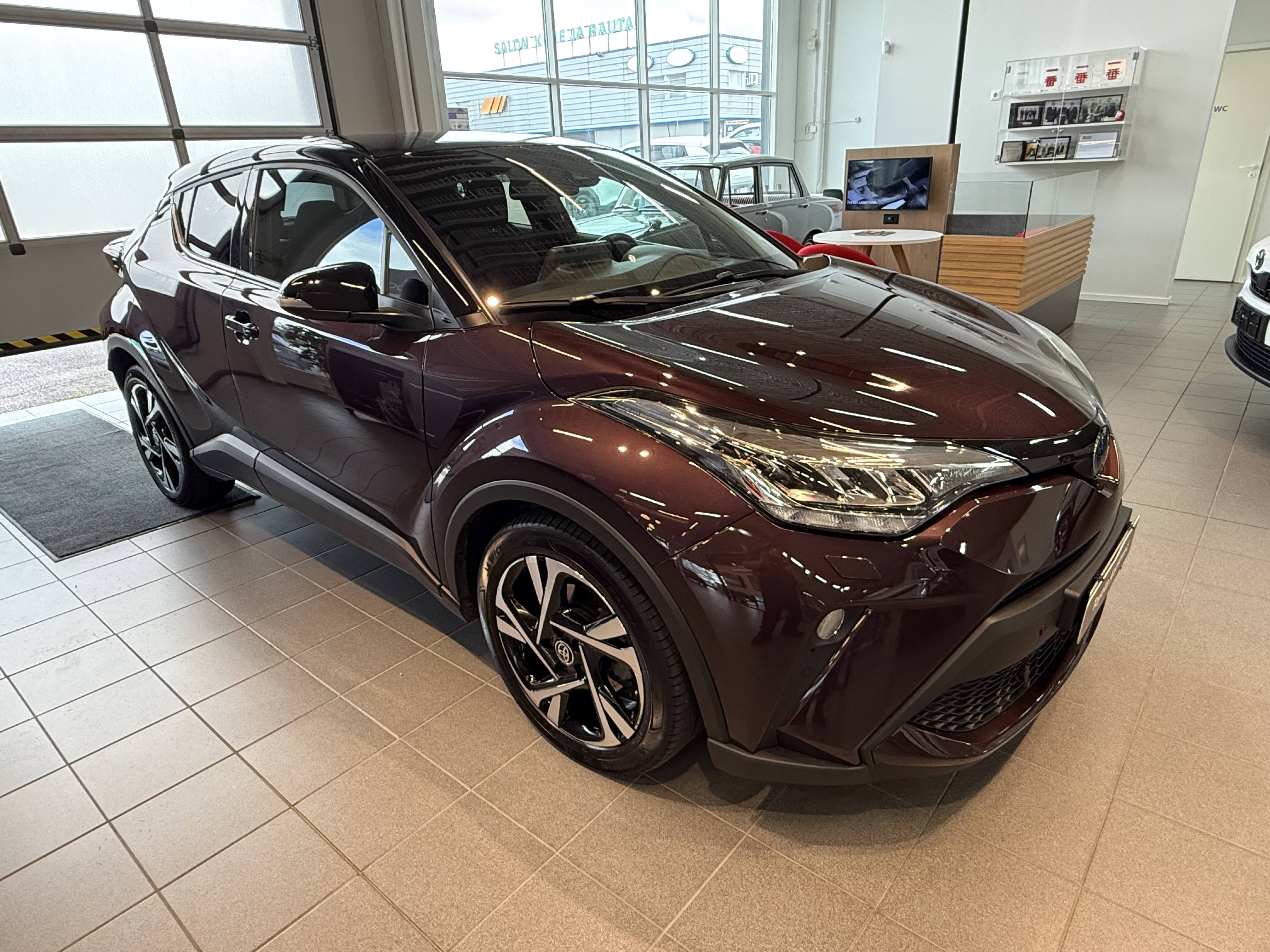 TOYOTA C-HR 2023