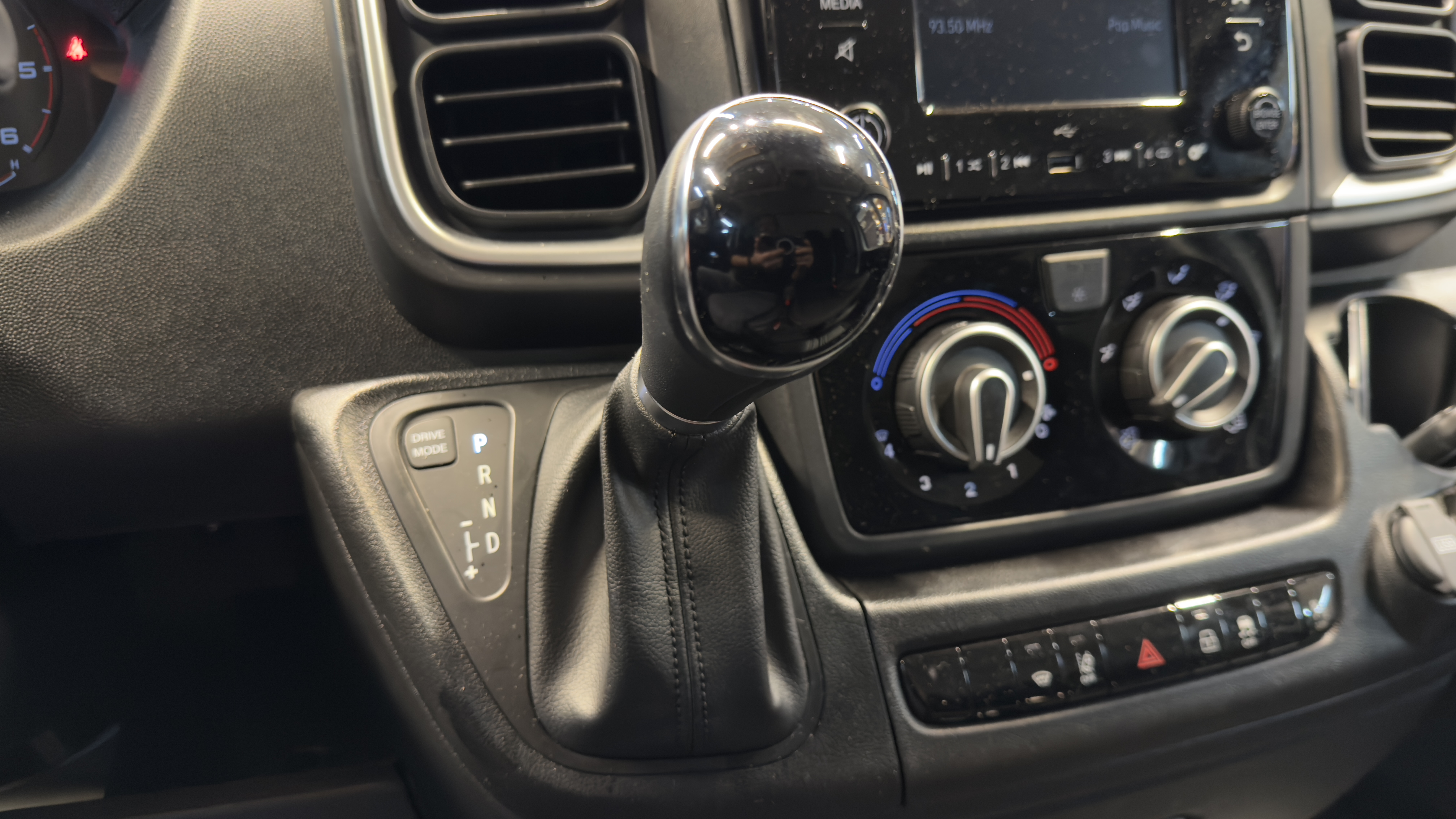 Toyota Proace MAX 2024