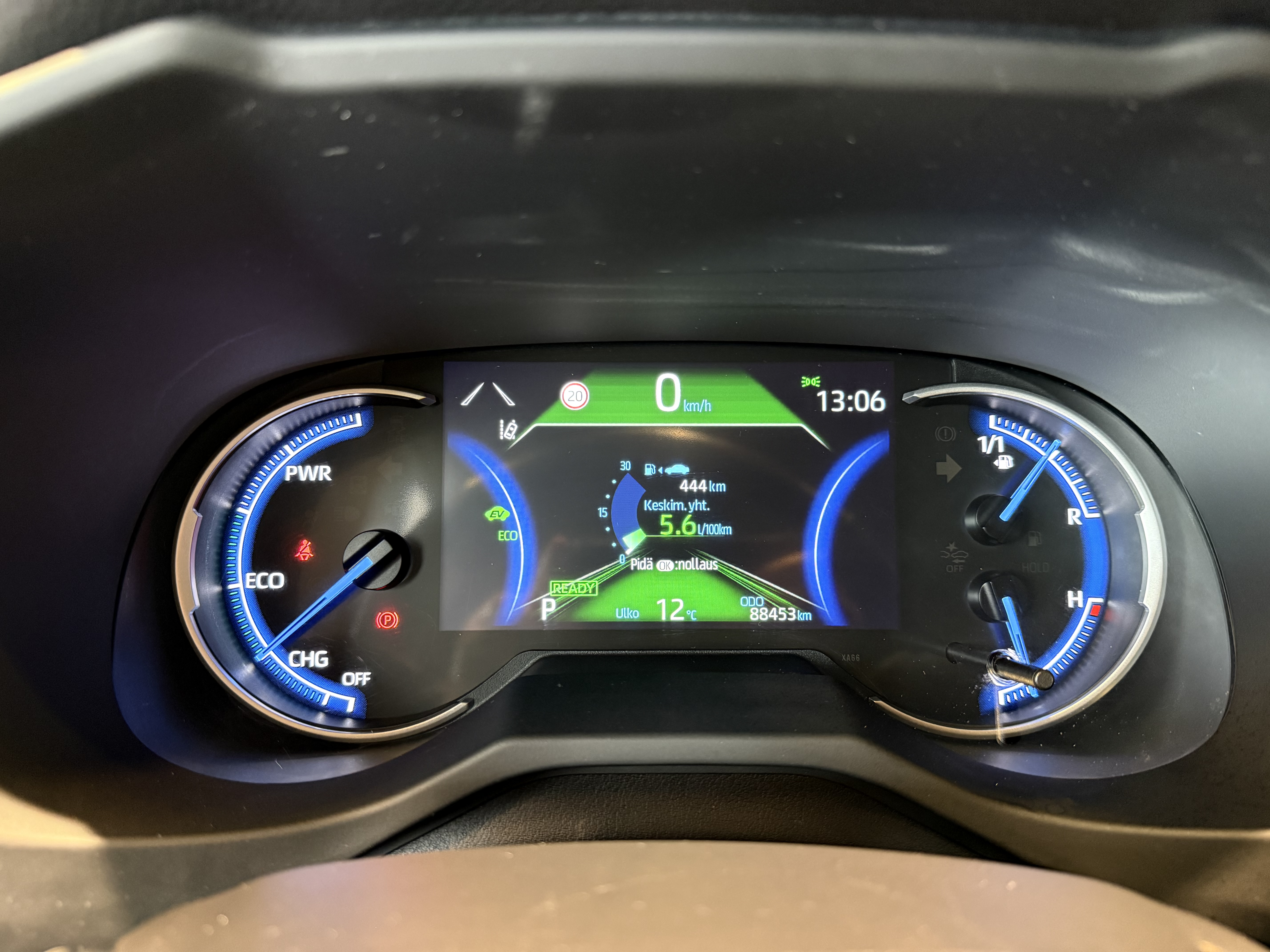 TOYOTA RAV4 2021
