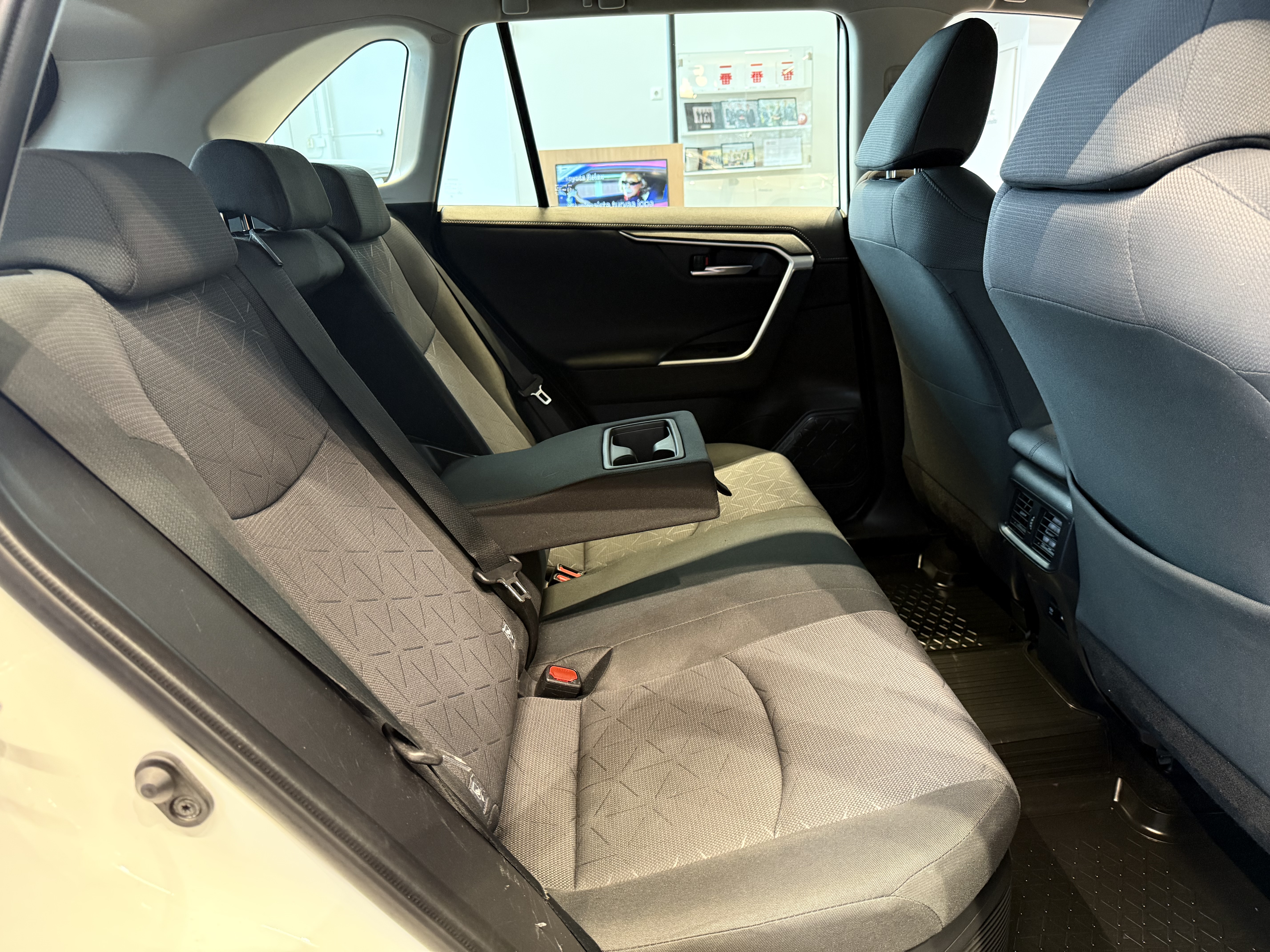 TOYOTA RAV4 2021