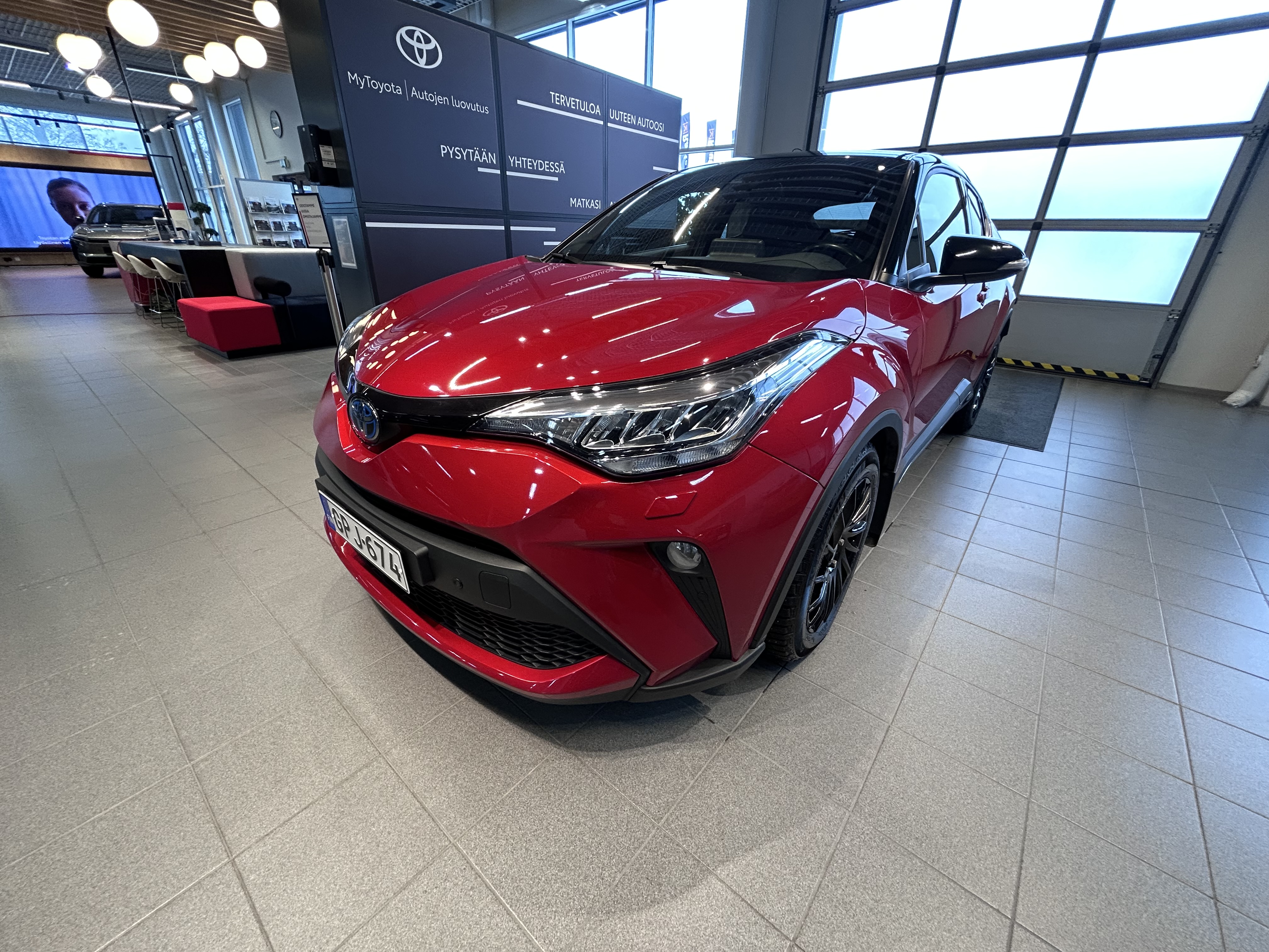 TOYOTA C-HR 2023