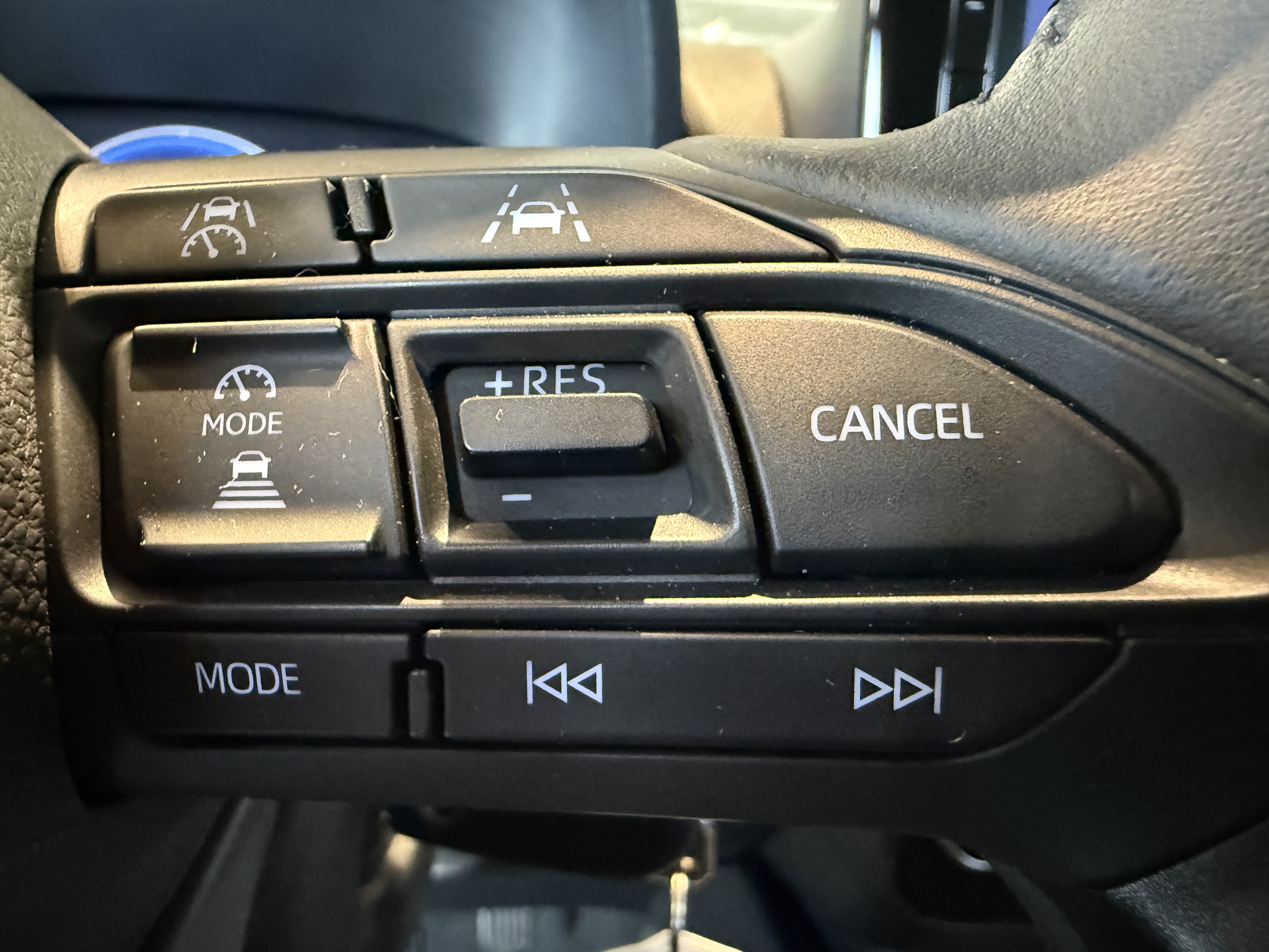 TOYOTA YARIS 2025