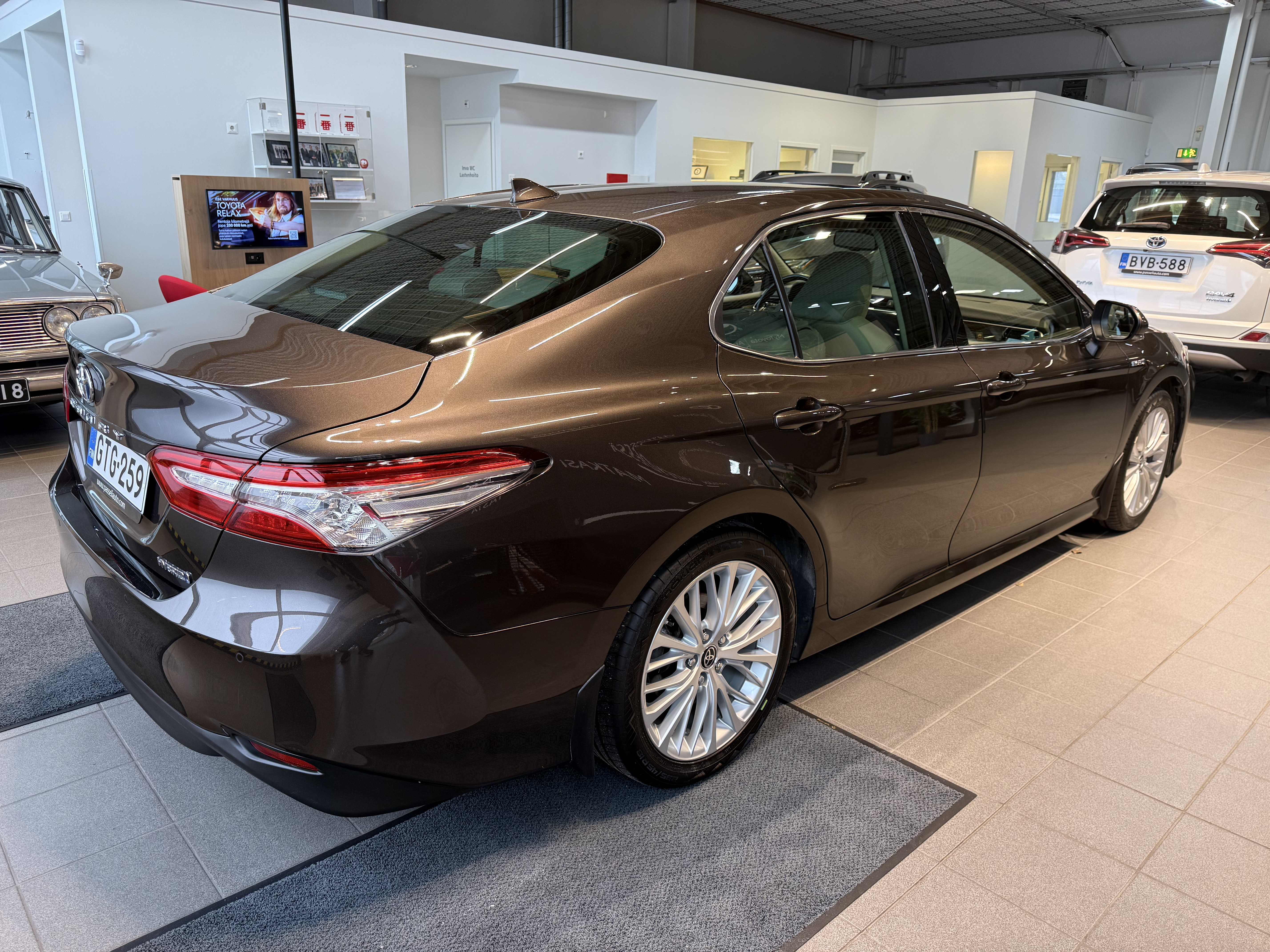 Toyota Camry 2020