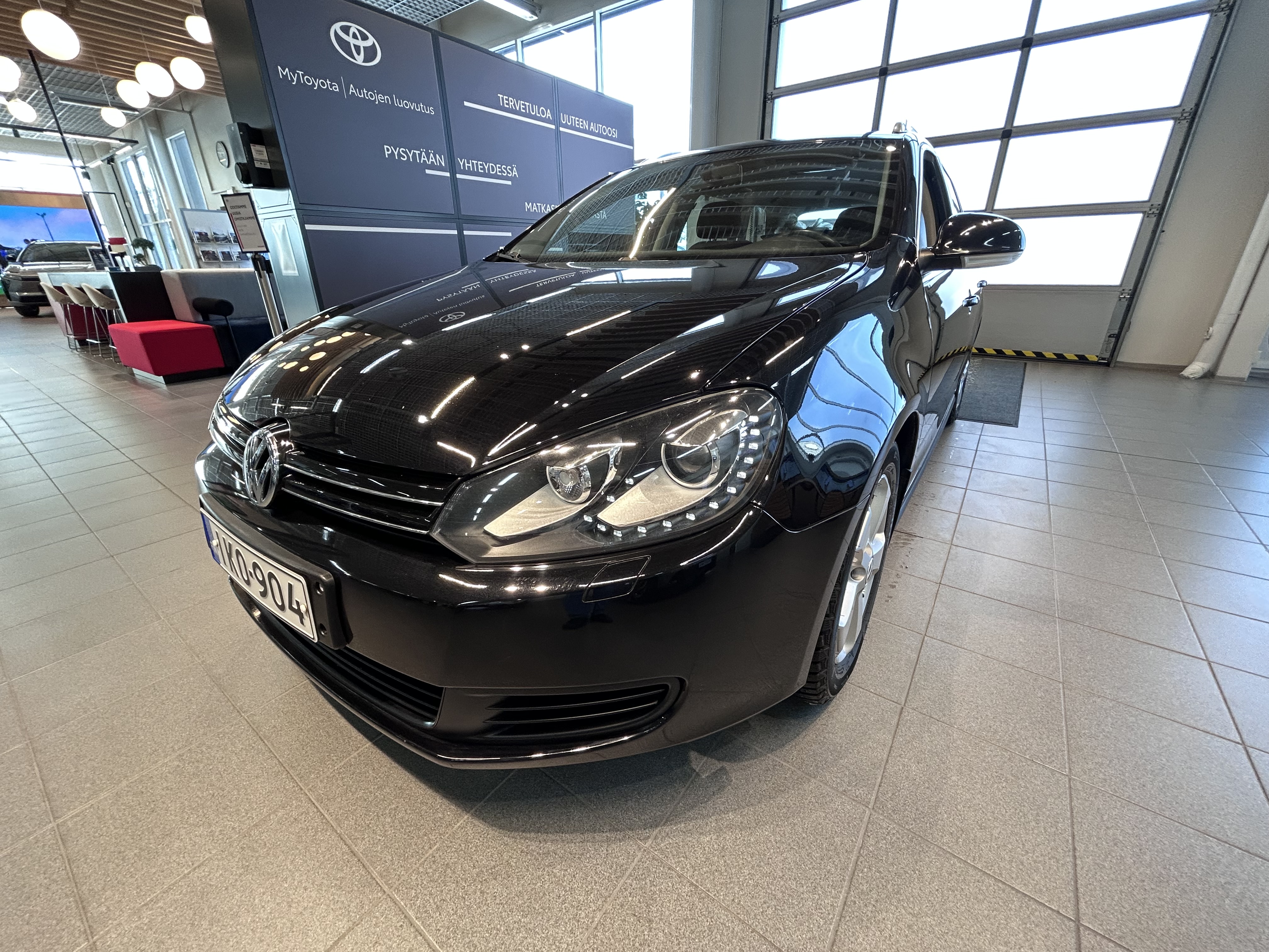 VOLKSWAGEN GOLF 2012