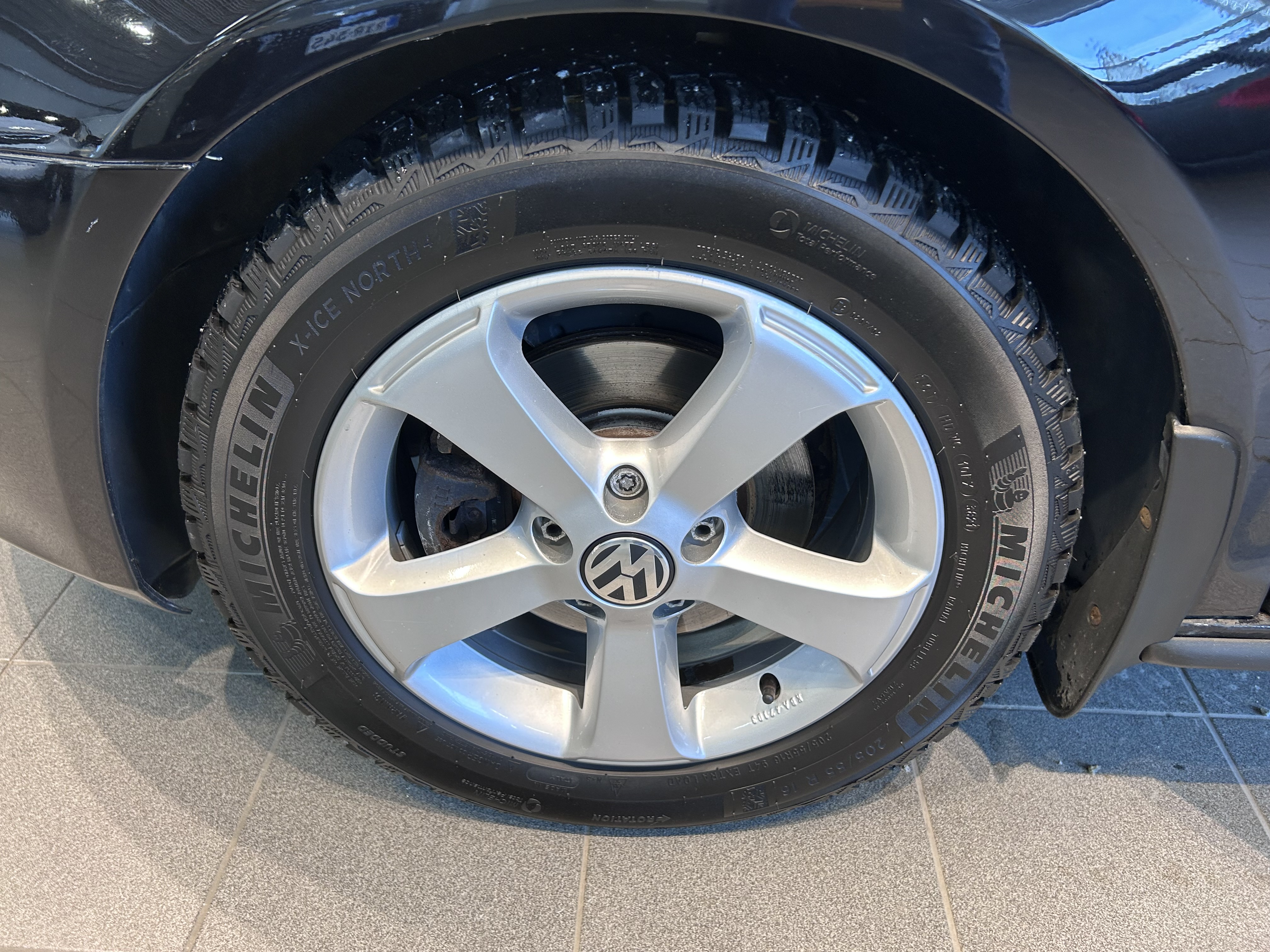 VOLKSWAGEN GOLF 2012