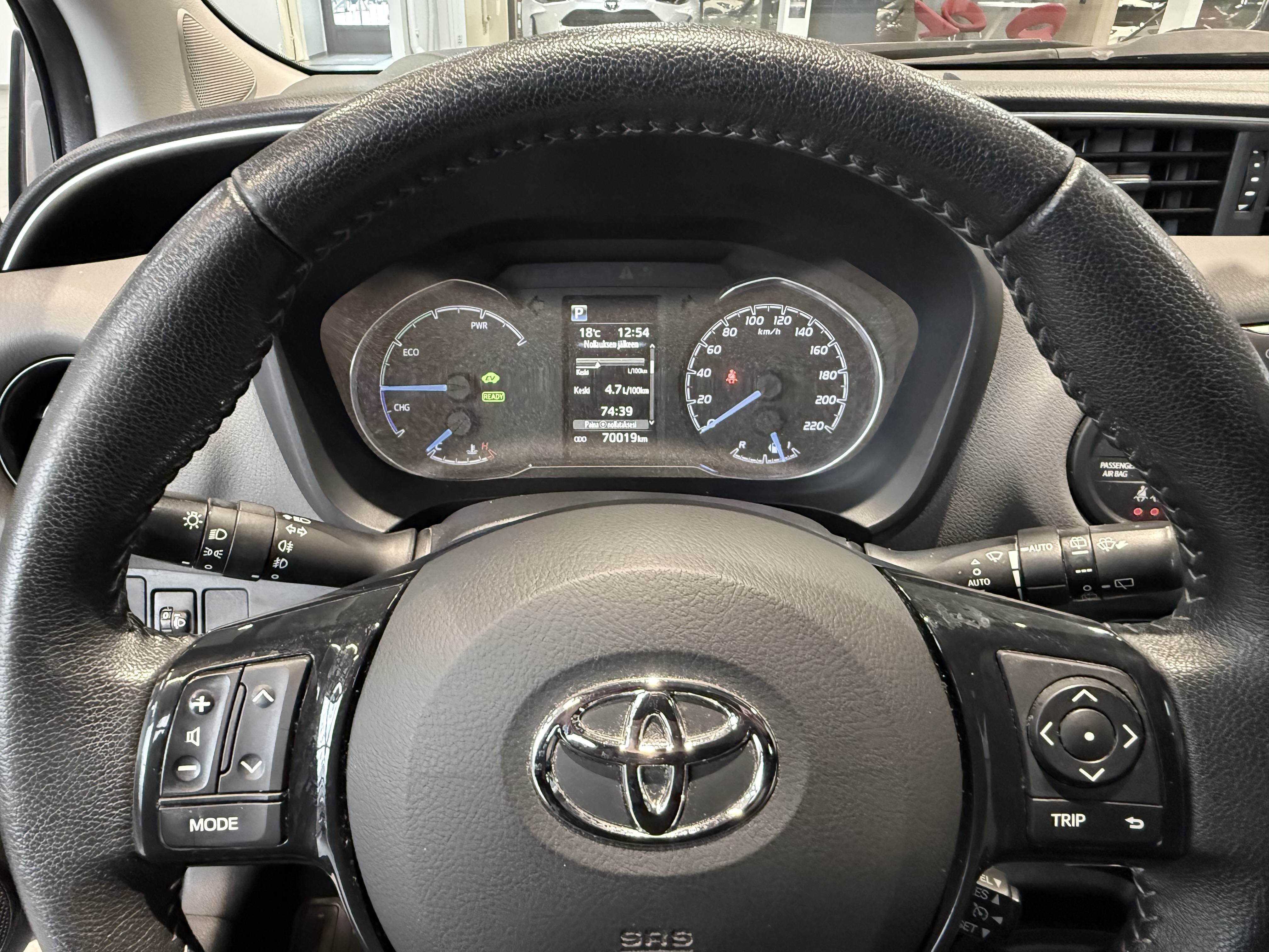 TOYOTA YARIS 2018