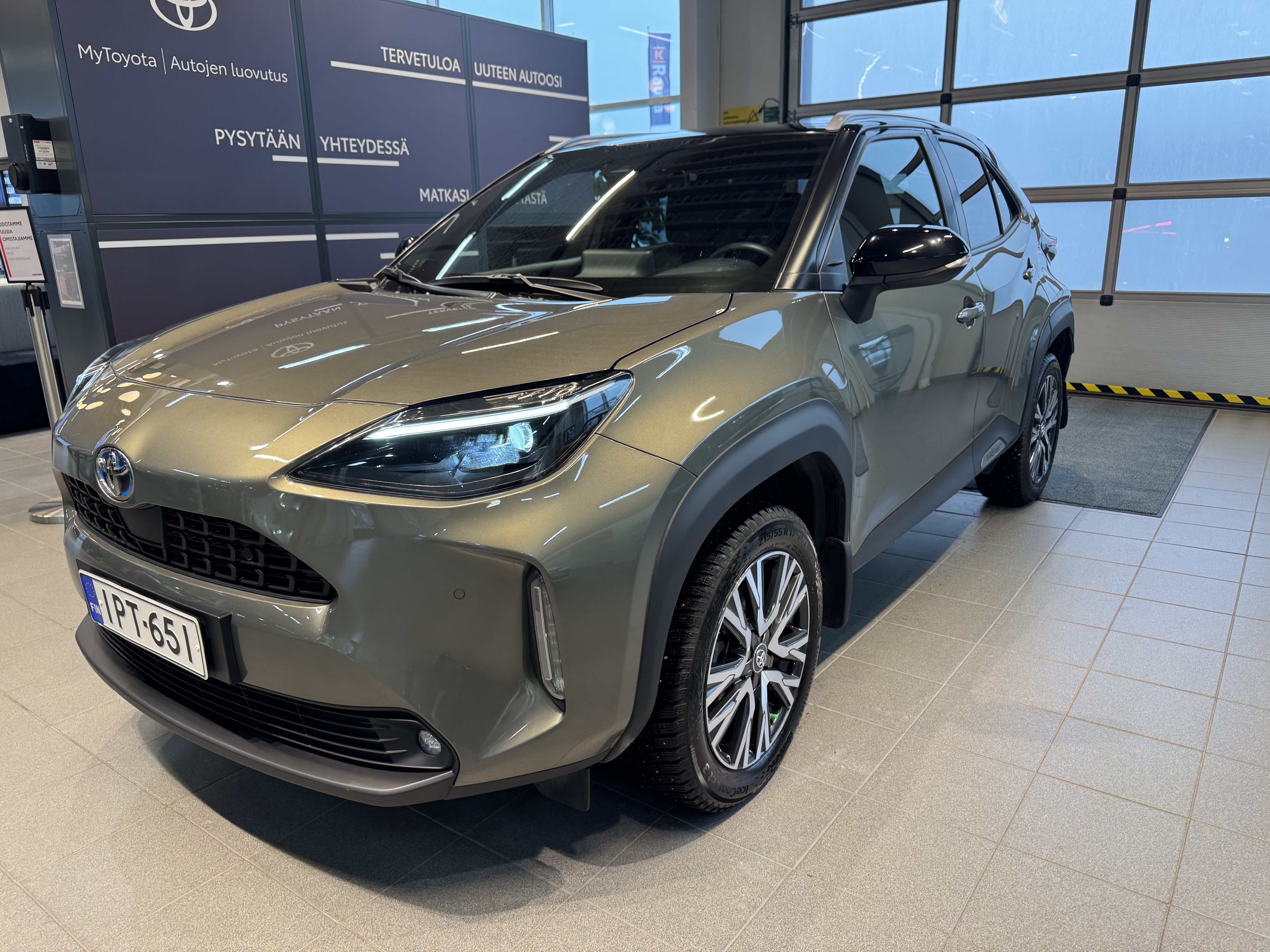 TOYOTA Yaris Cross 2022