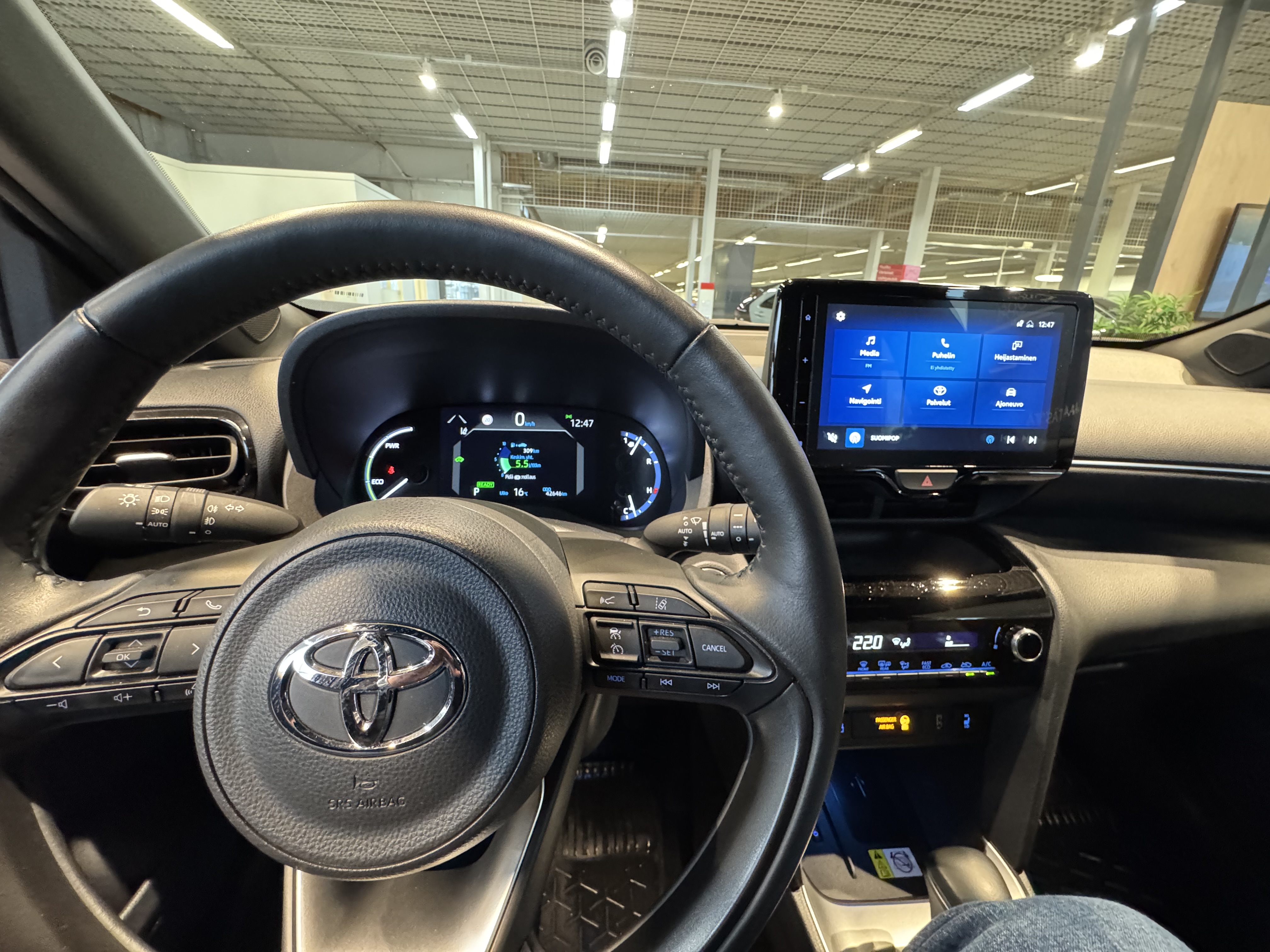 TOYOTA Yaris Cross 2022