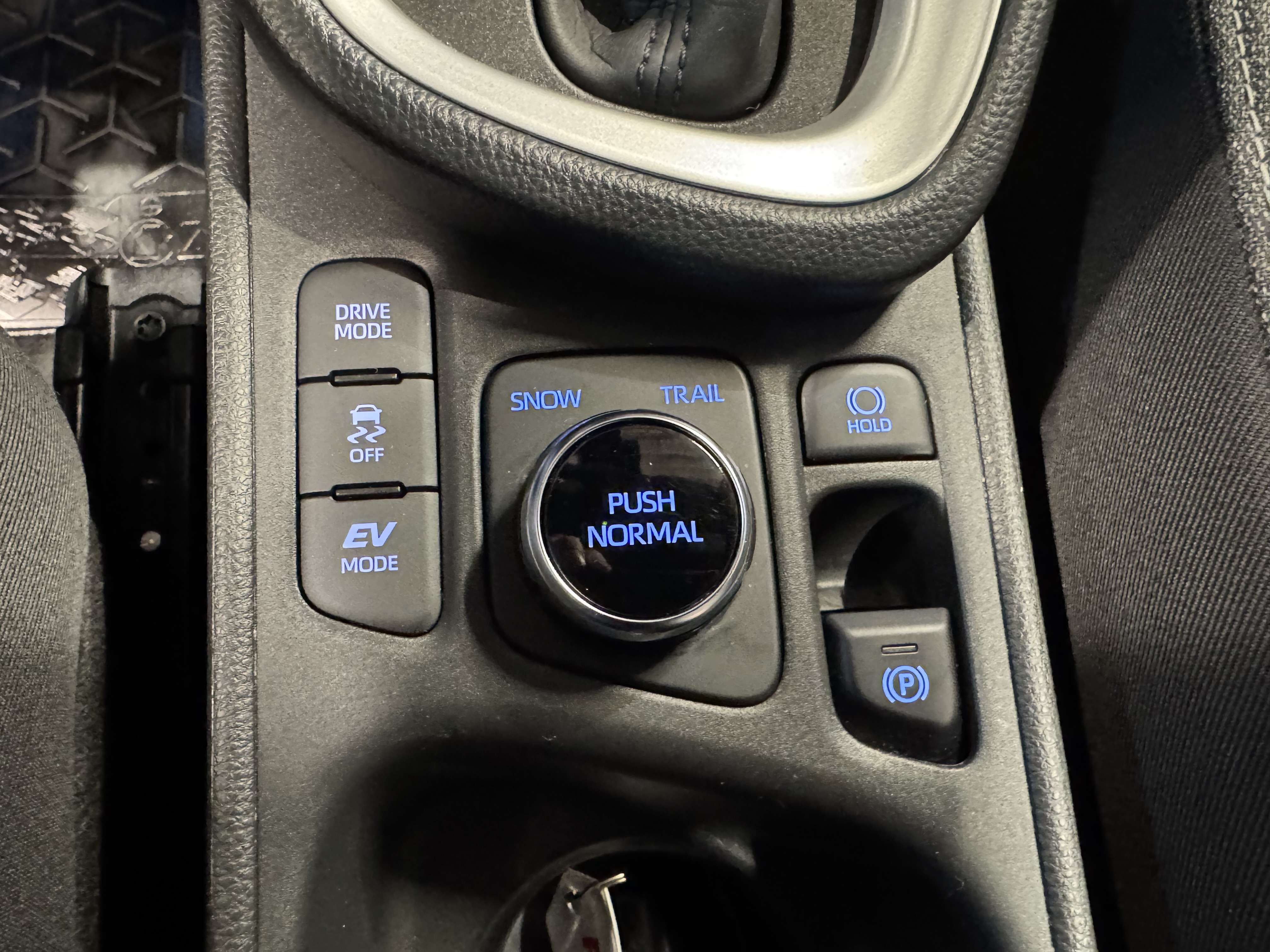 TOYOTA Yaris Cross 2022