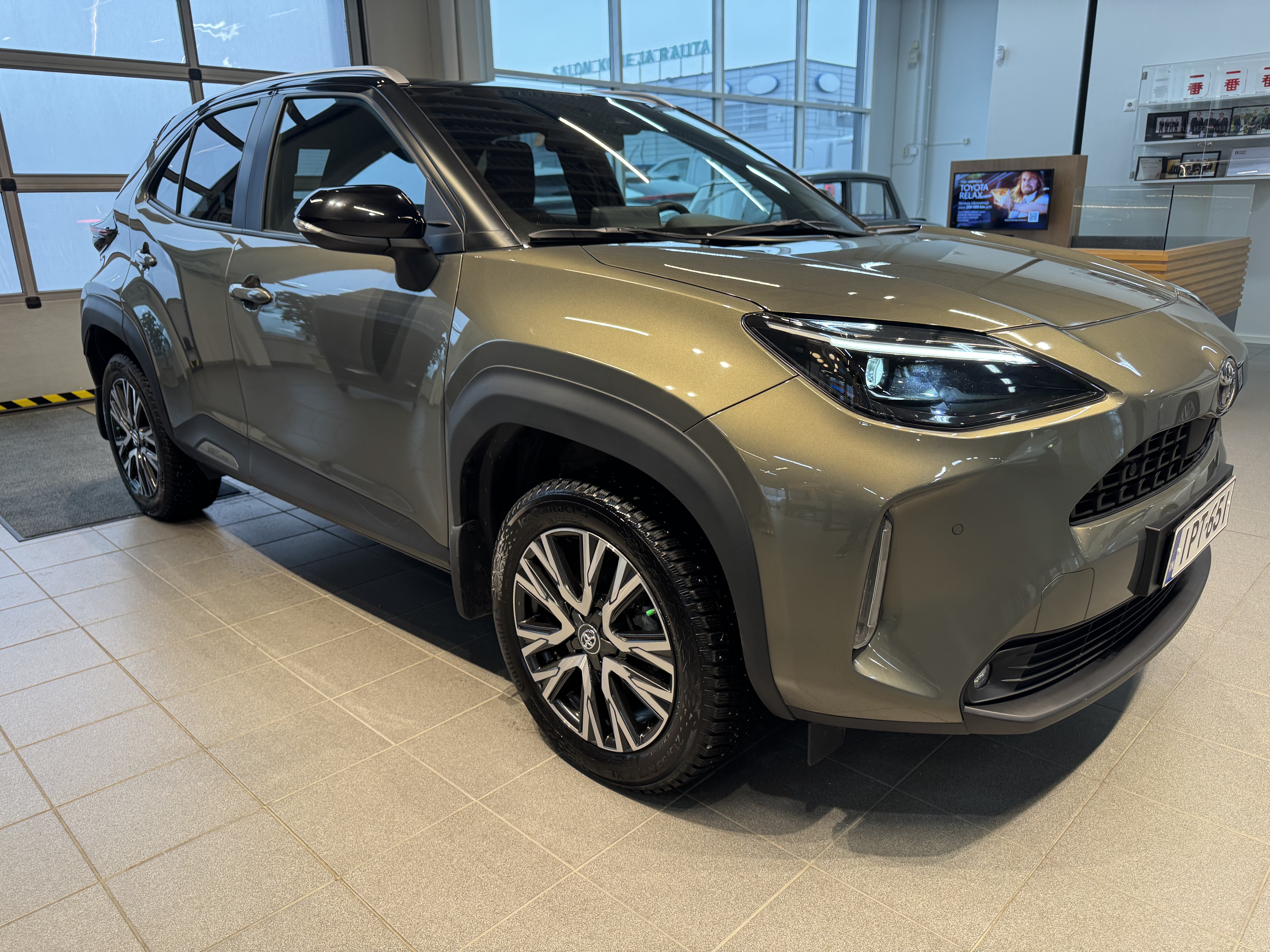 TOYOTA Yaris Cross 2022