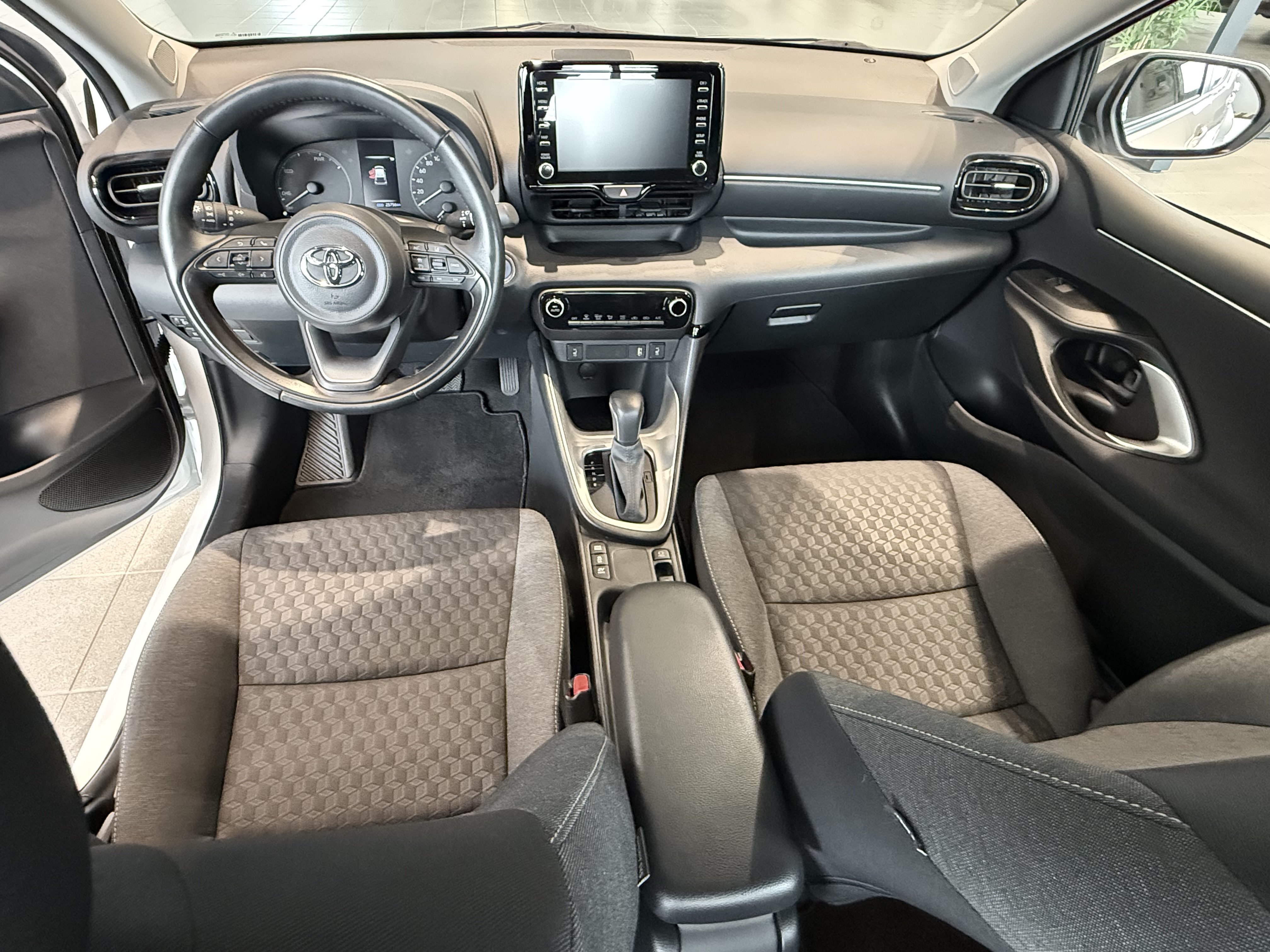 Toyota Yaris 2023