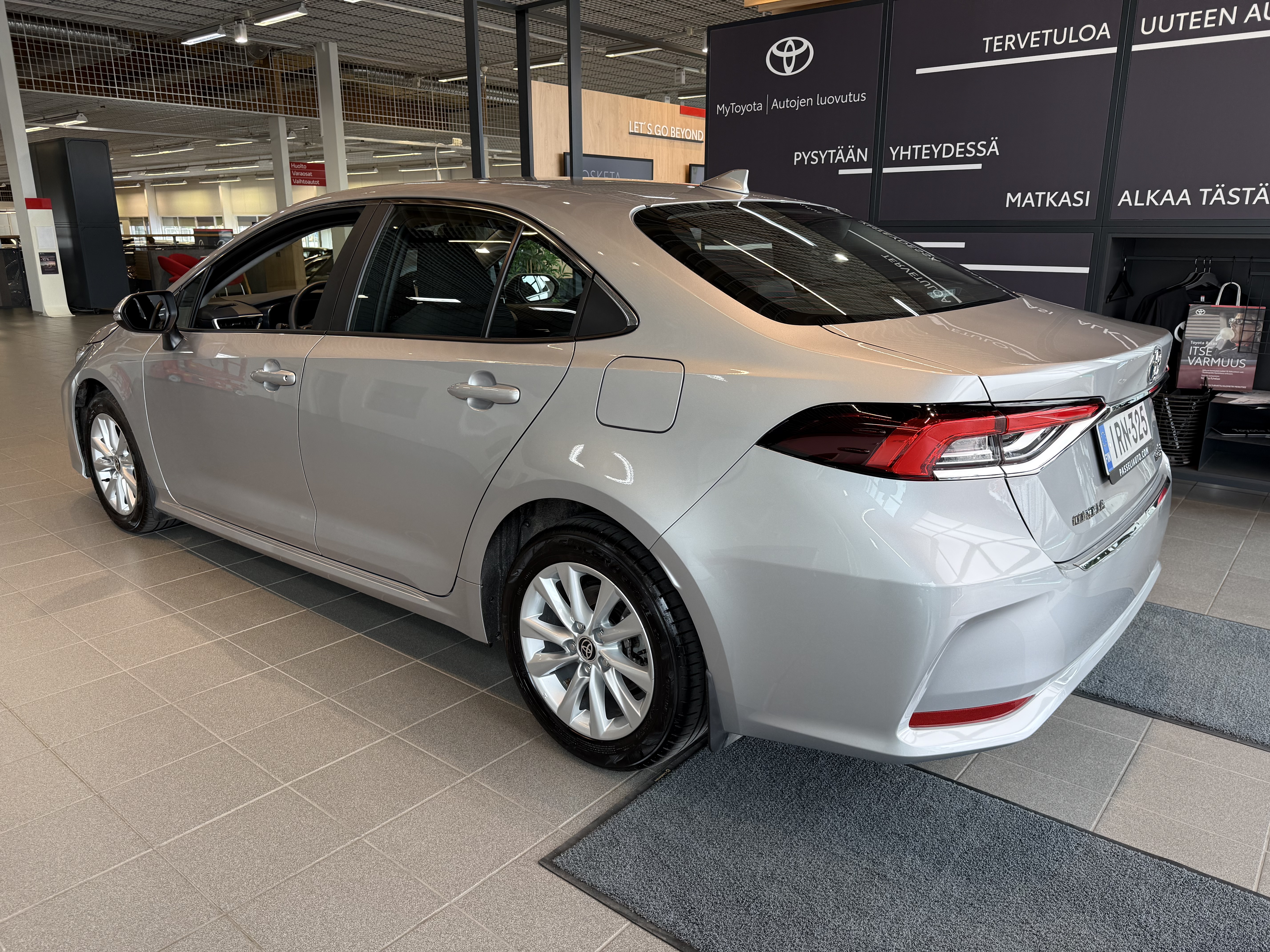 TOYOTA COROLLA 2023