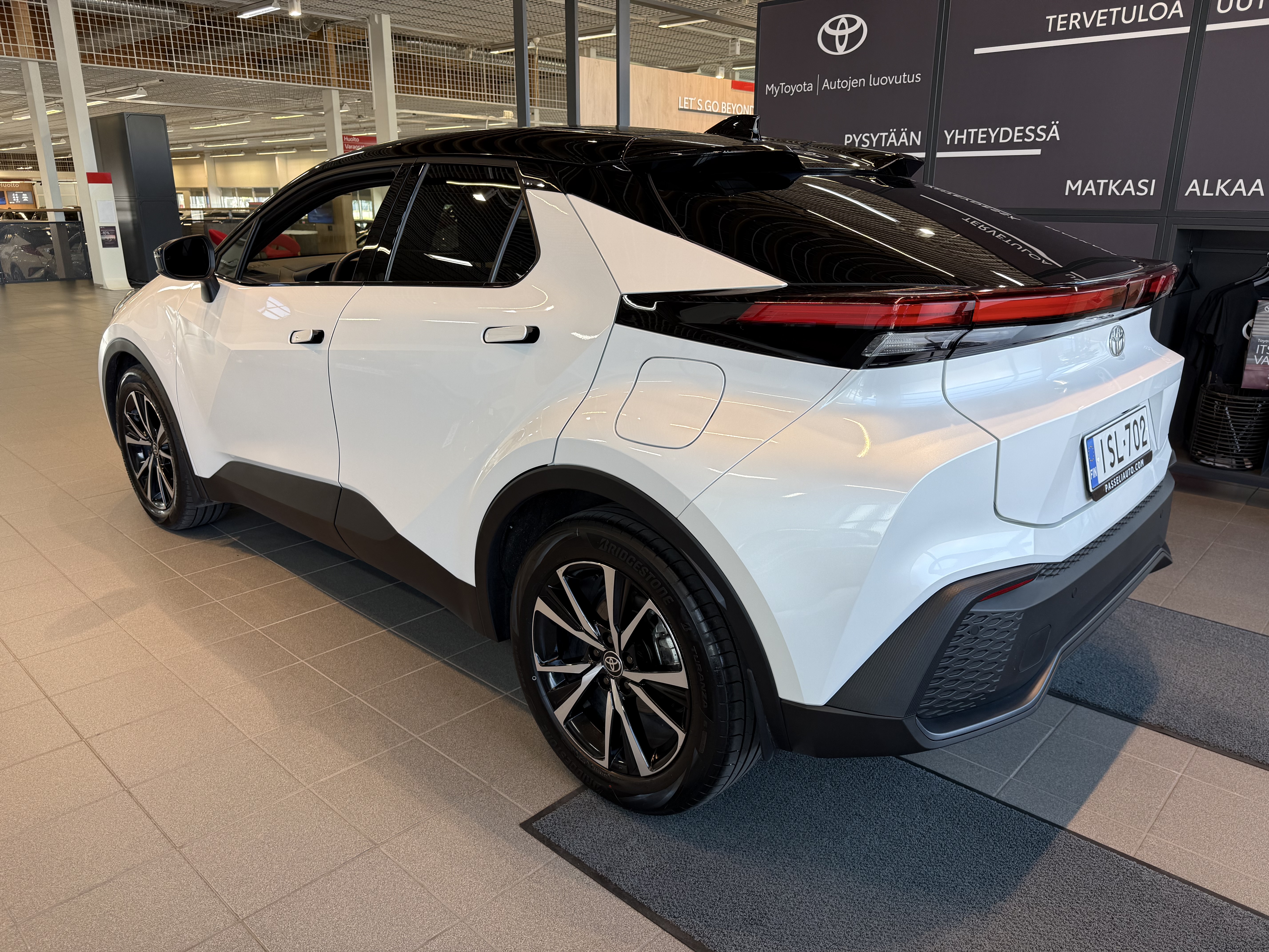 Toyota C-HR 2025