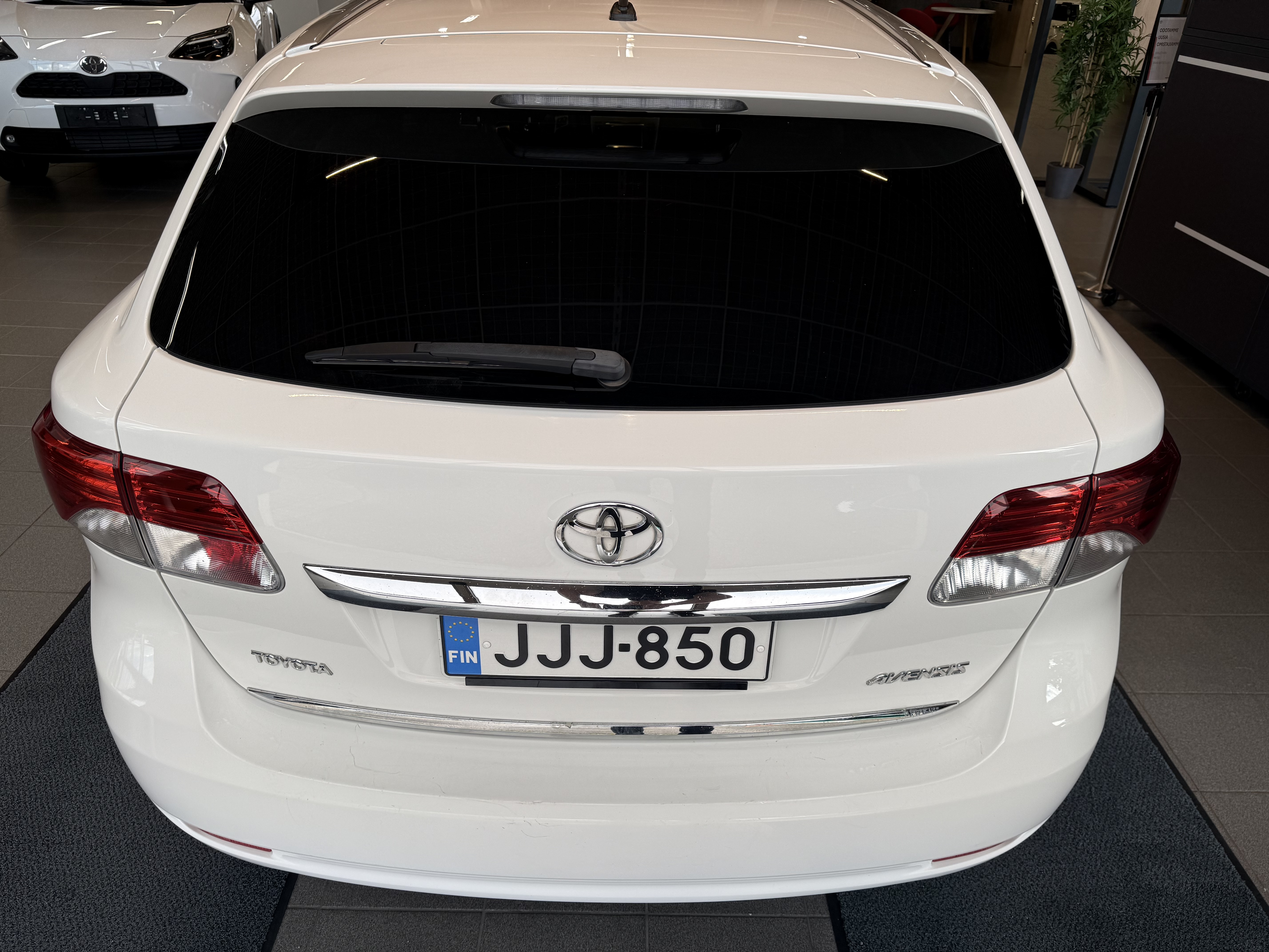 TOYOTA AVENSIS 2014