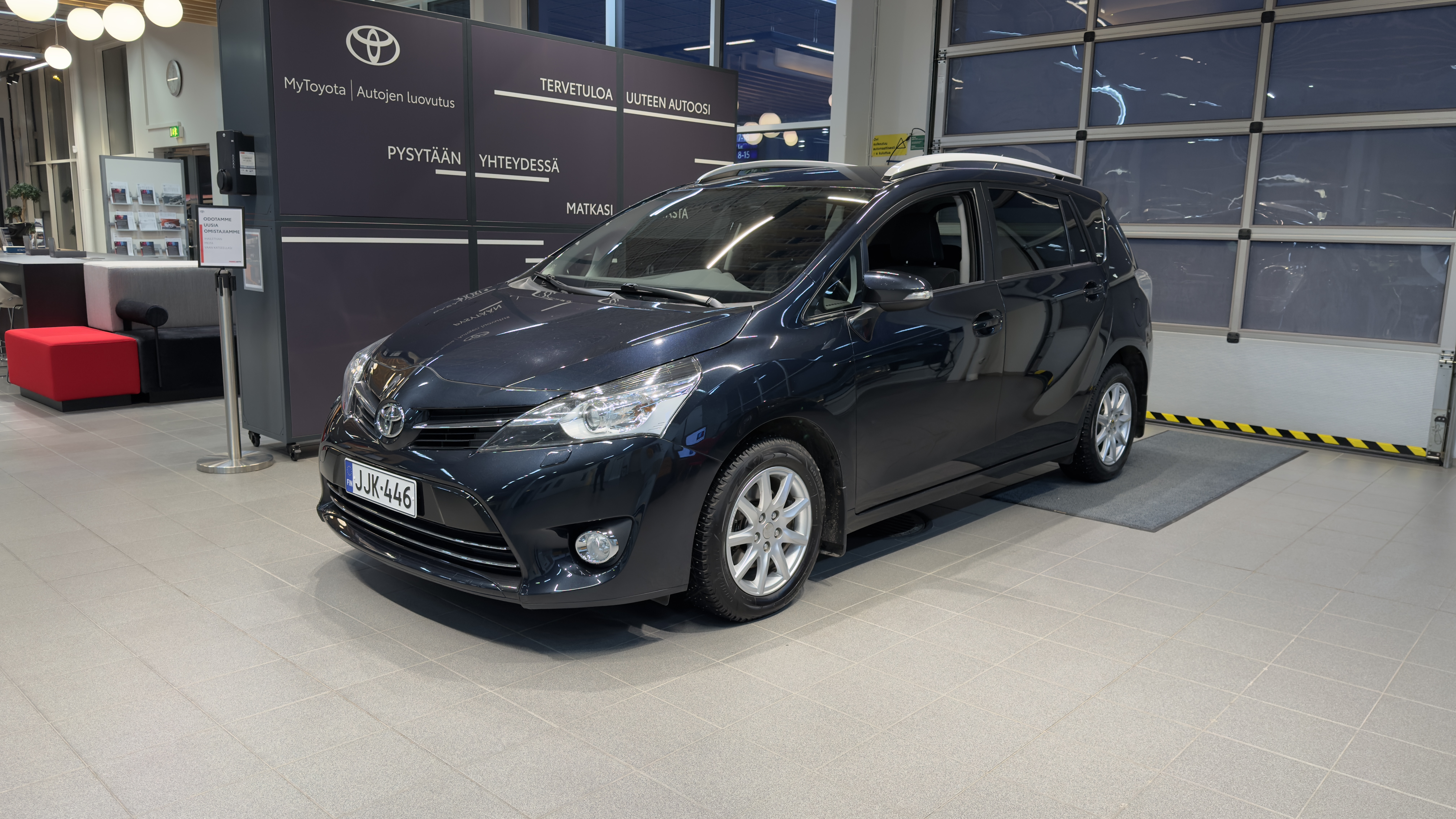 TOYOTA Verso 2014