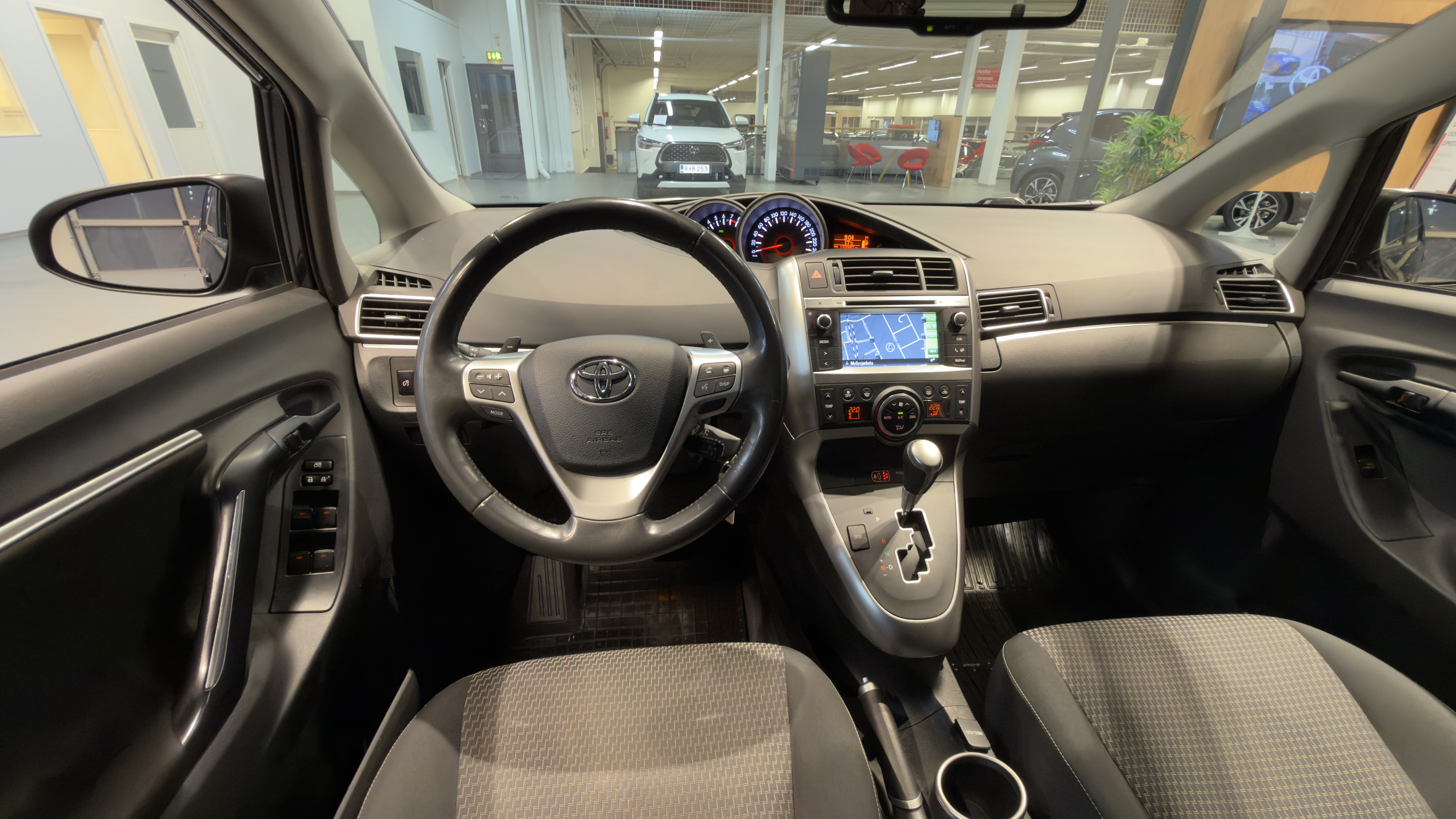 TOYOTA Verso 2014