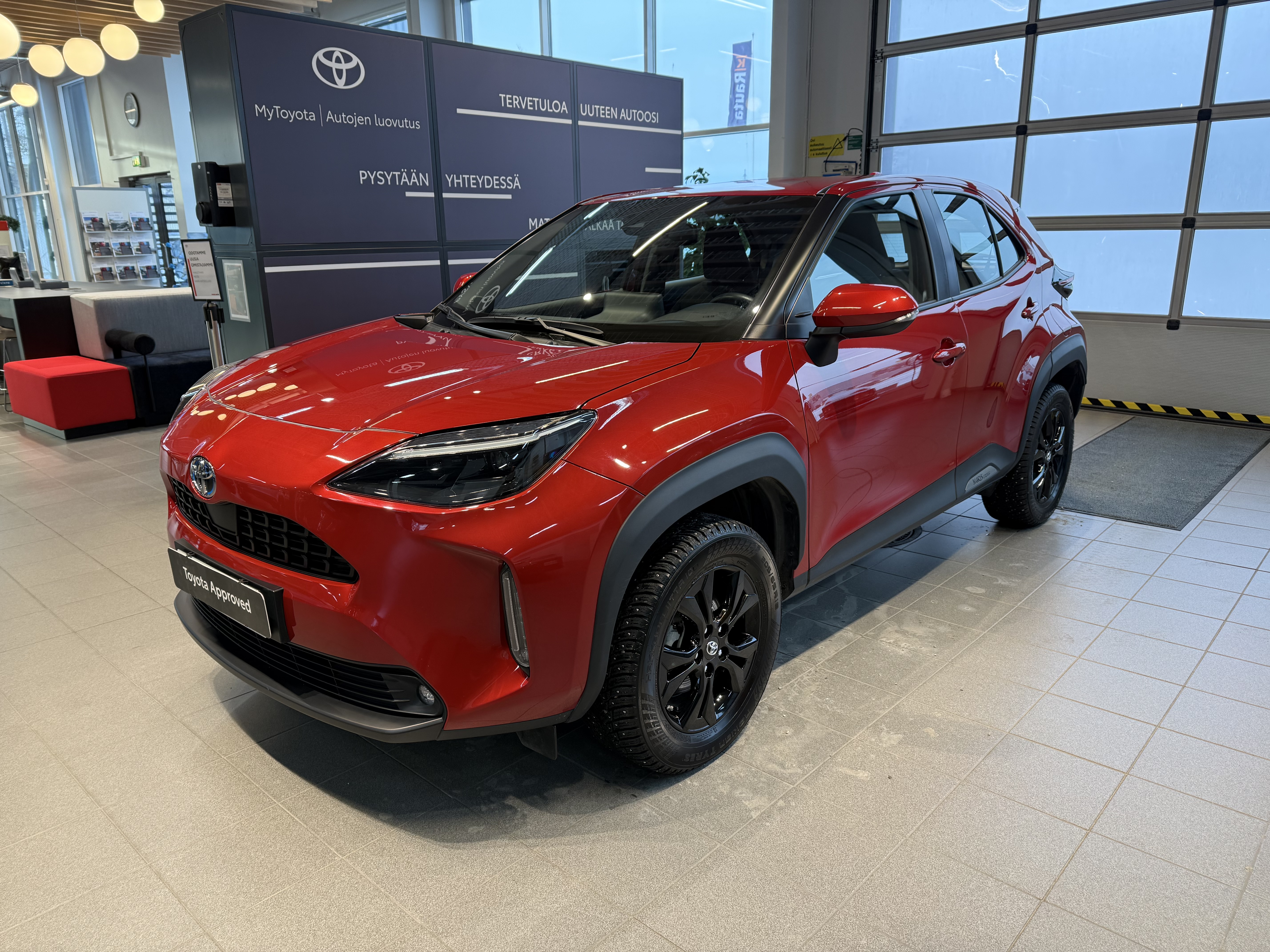 TOYOTA Yaris Cross 2023