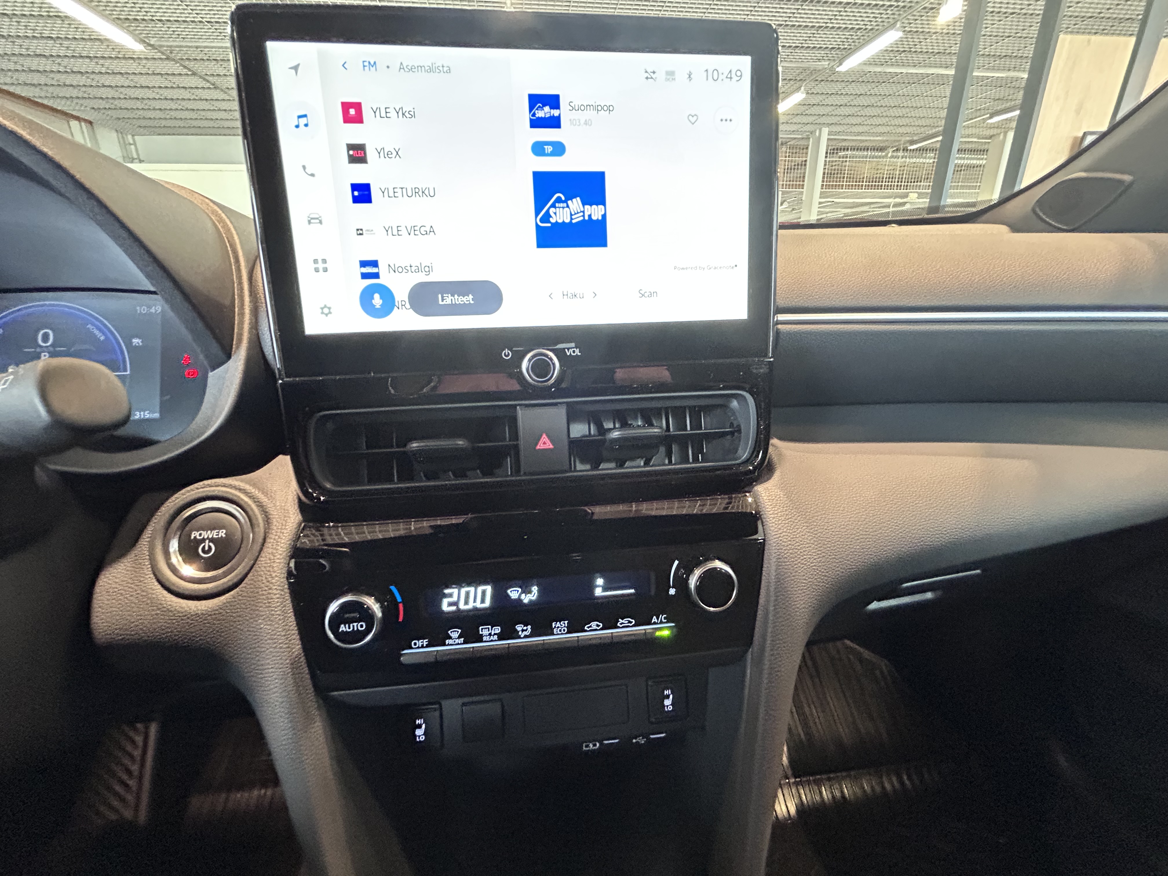 TOYOTA Yaris Cross 2025