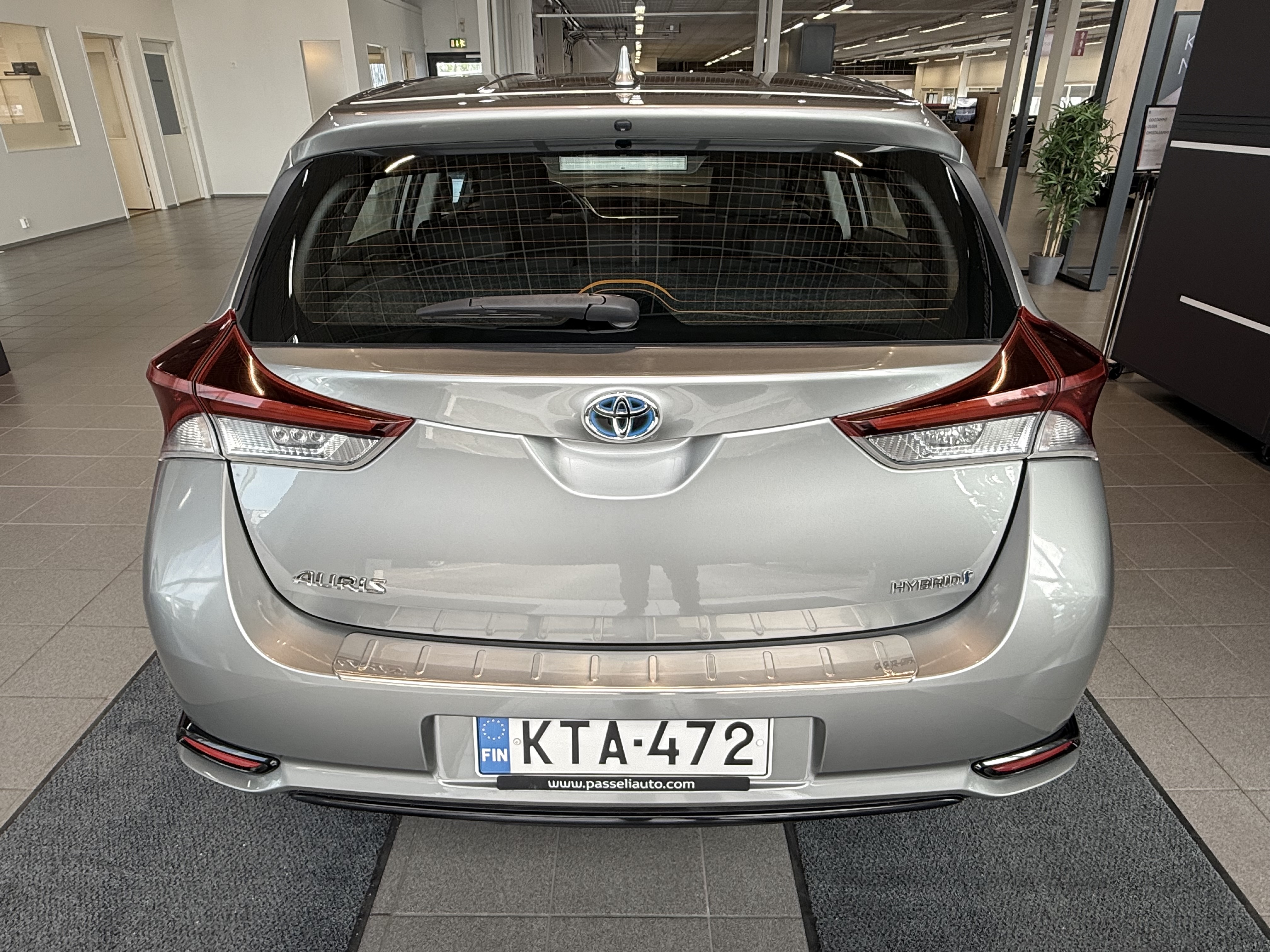 TOYOTA Auris 2018