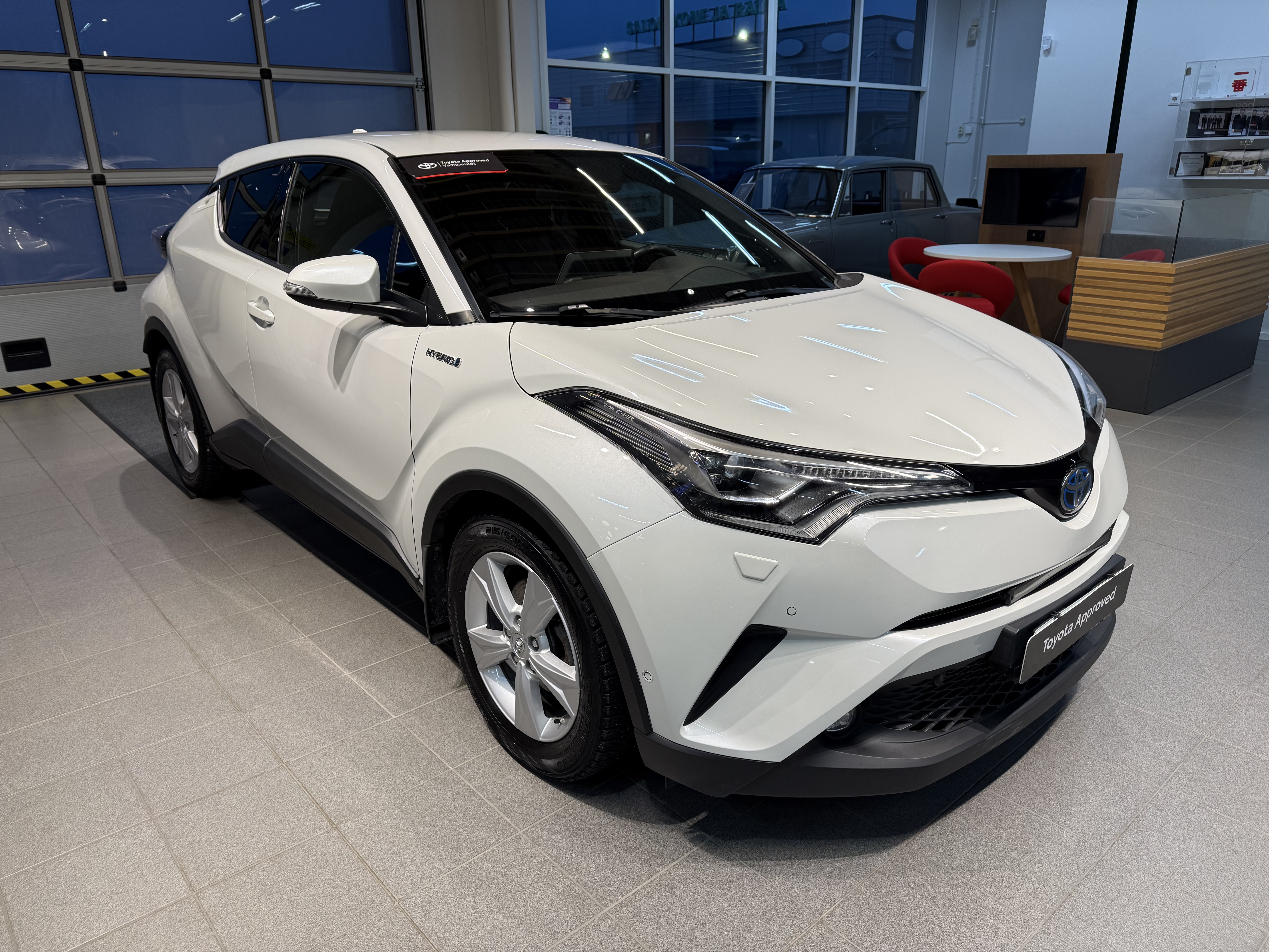 TOYOTA C-HR 2018