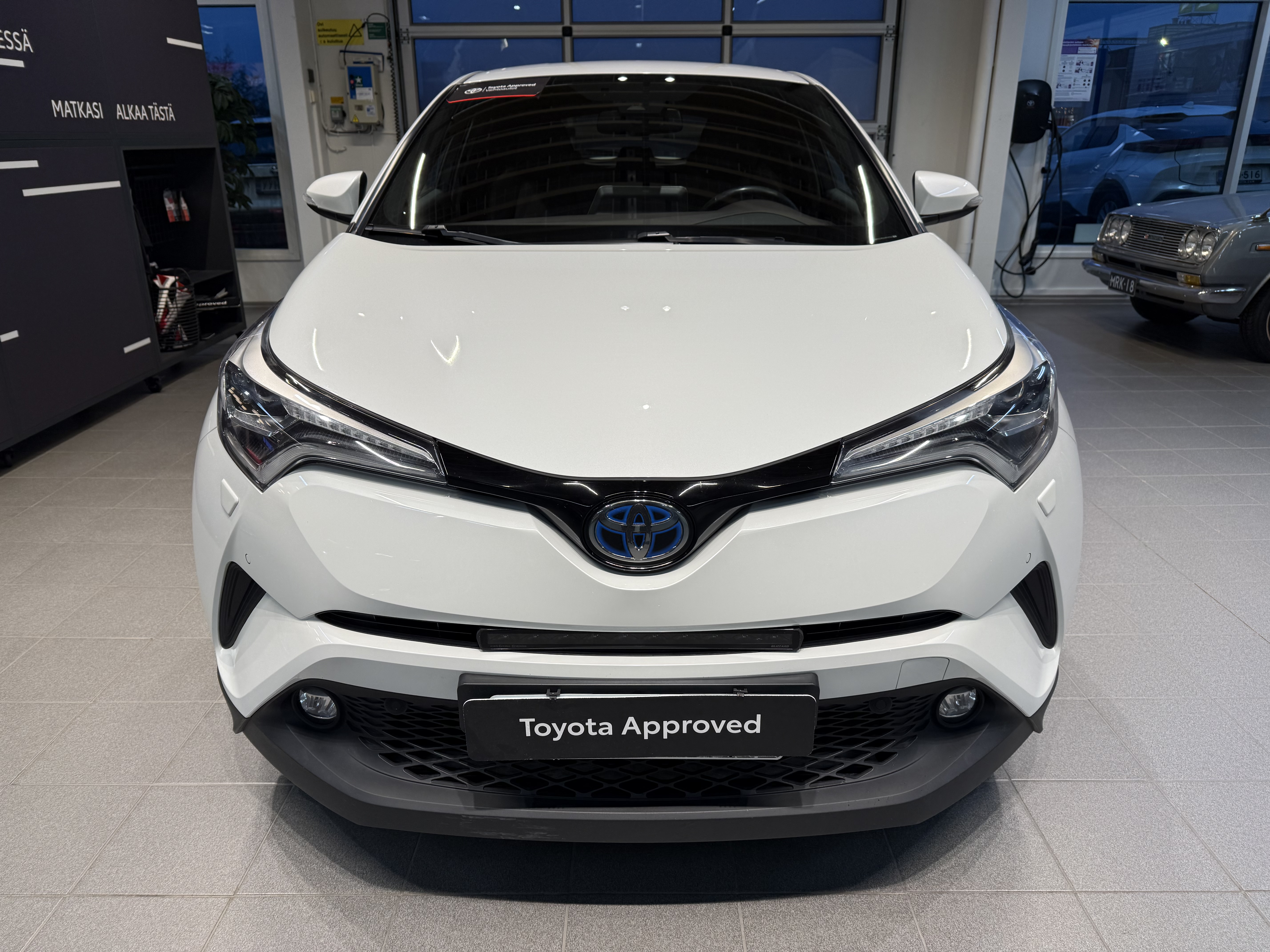 TOYOTA C-HR 2018