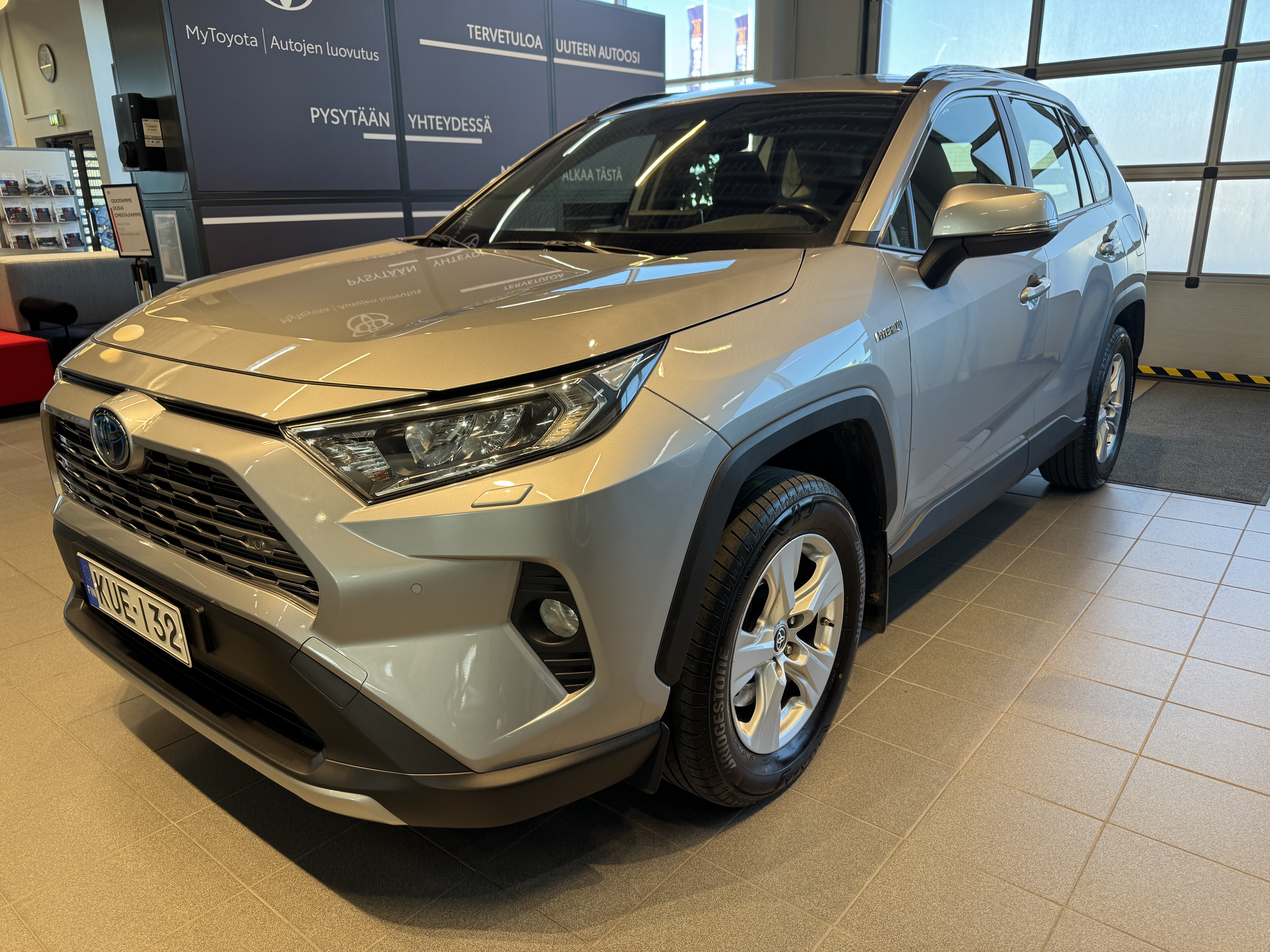 TOYOTA RAV4 2021
