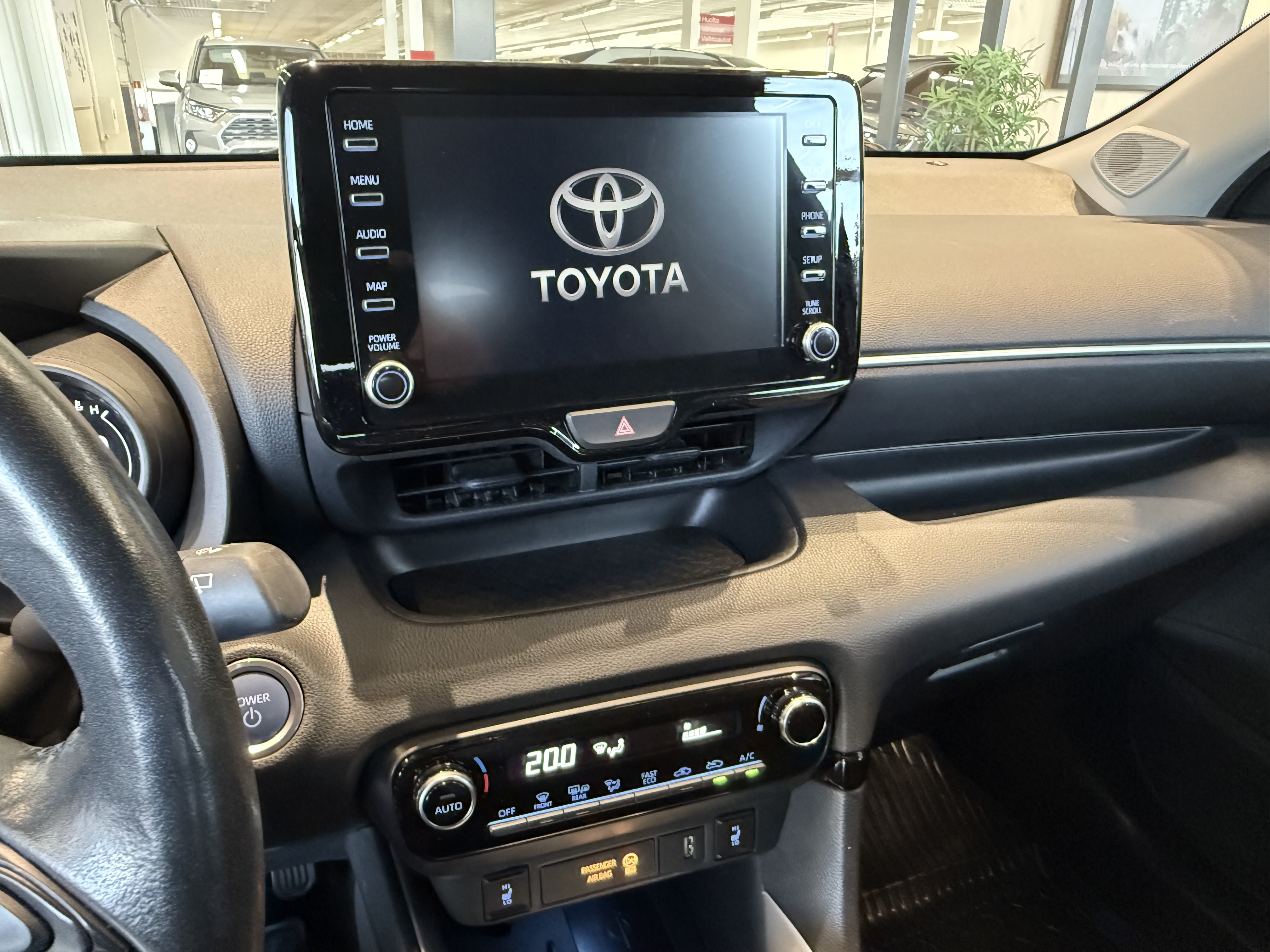 TOYOTA YARIS 2021