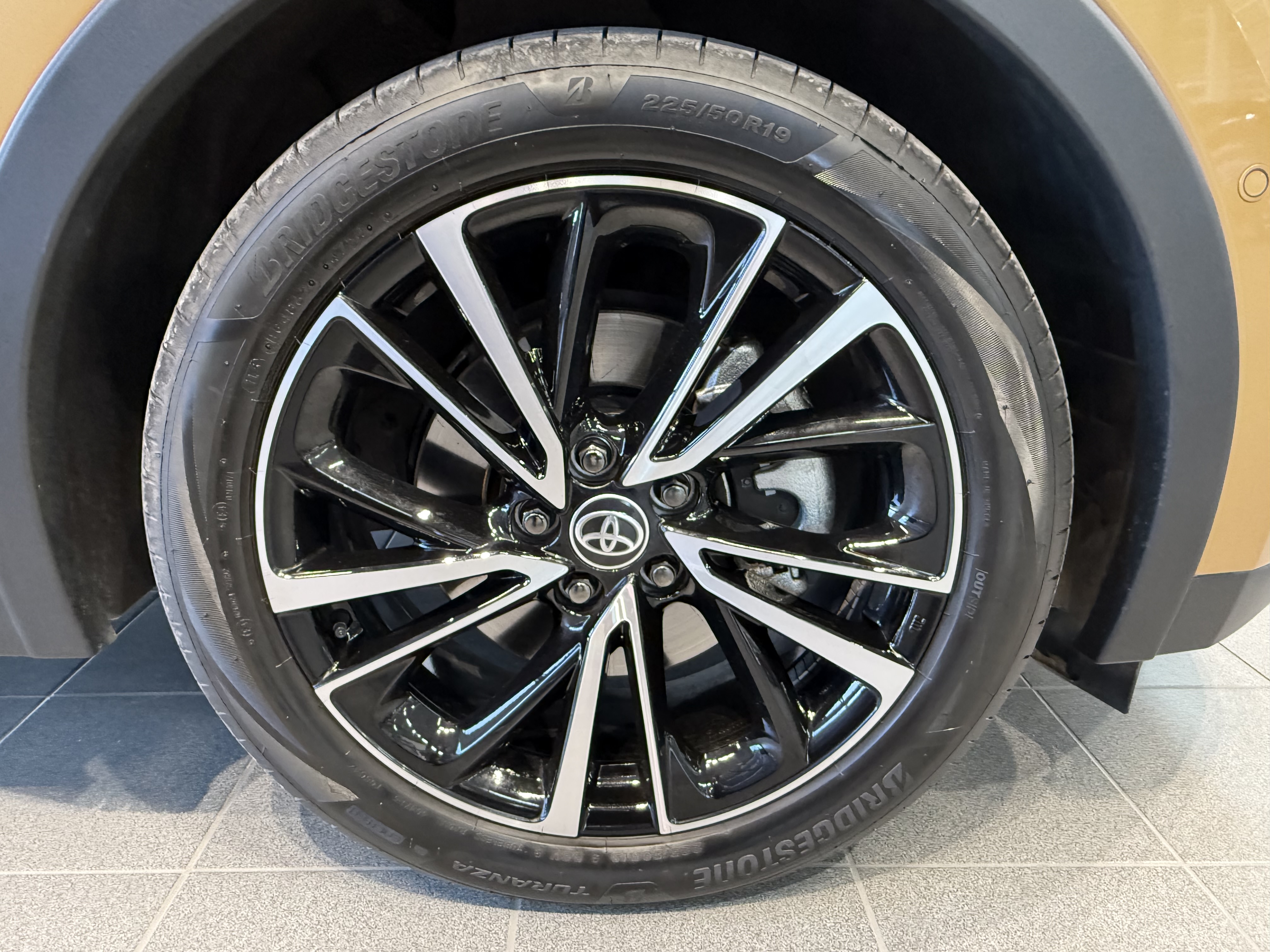 Toyota C-HR 2025