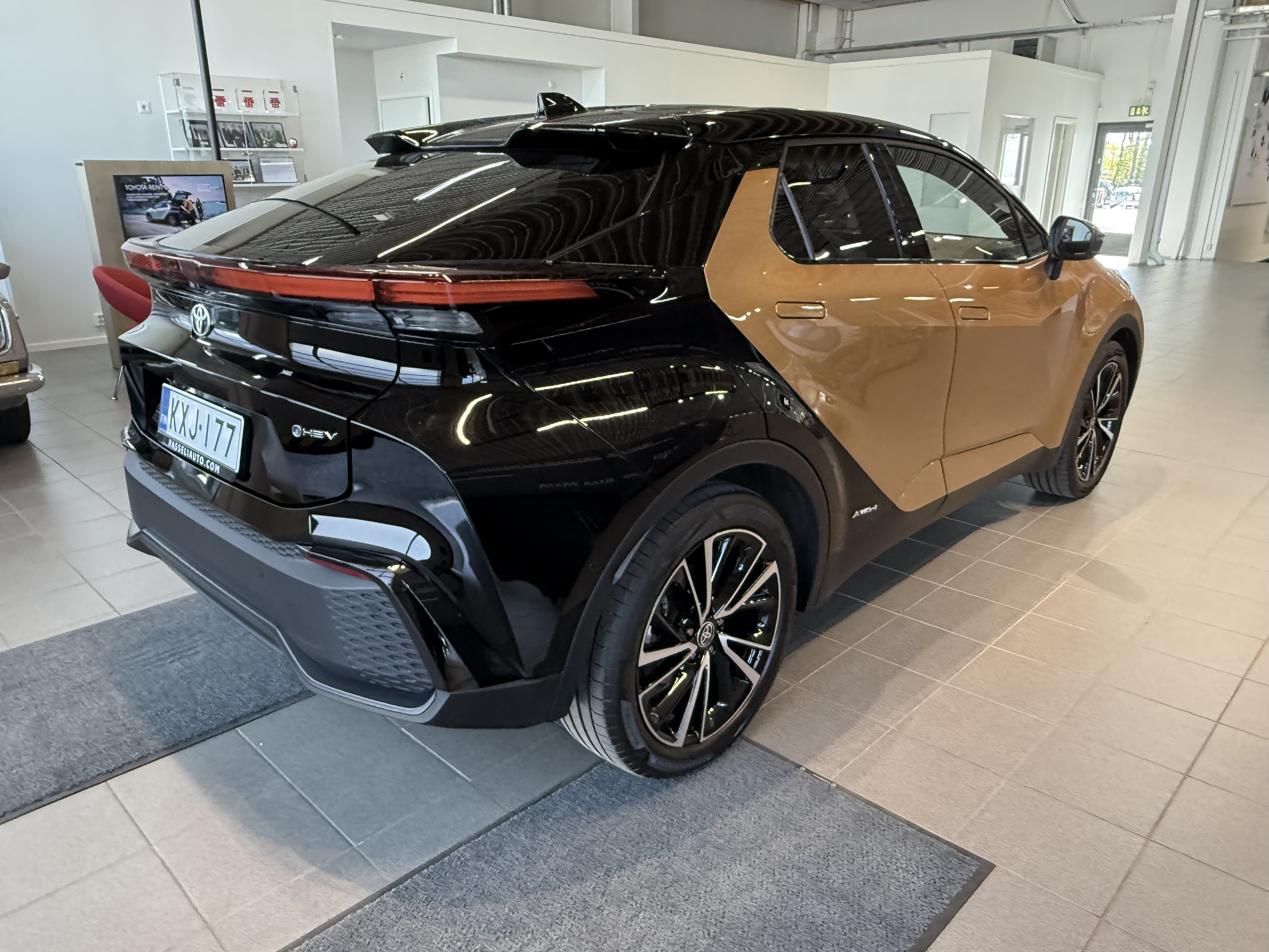 Toyota C-HR 2025