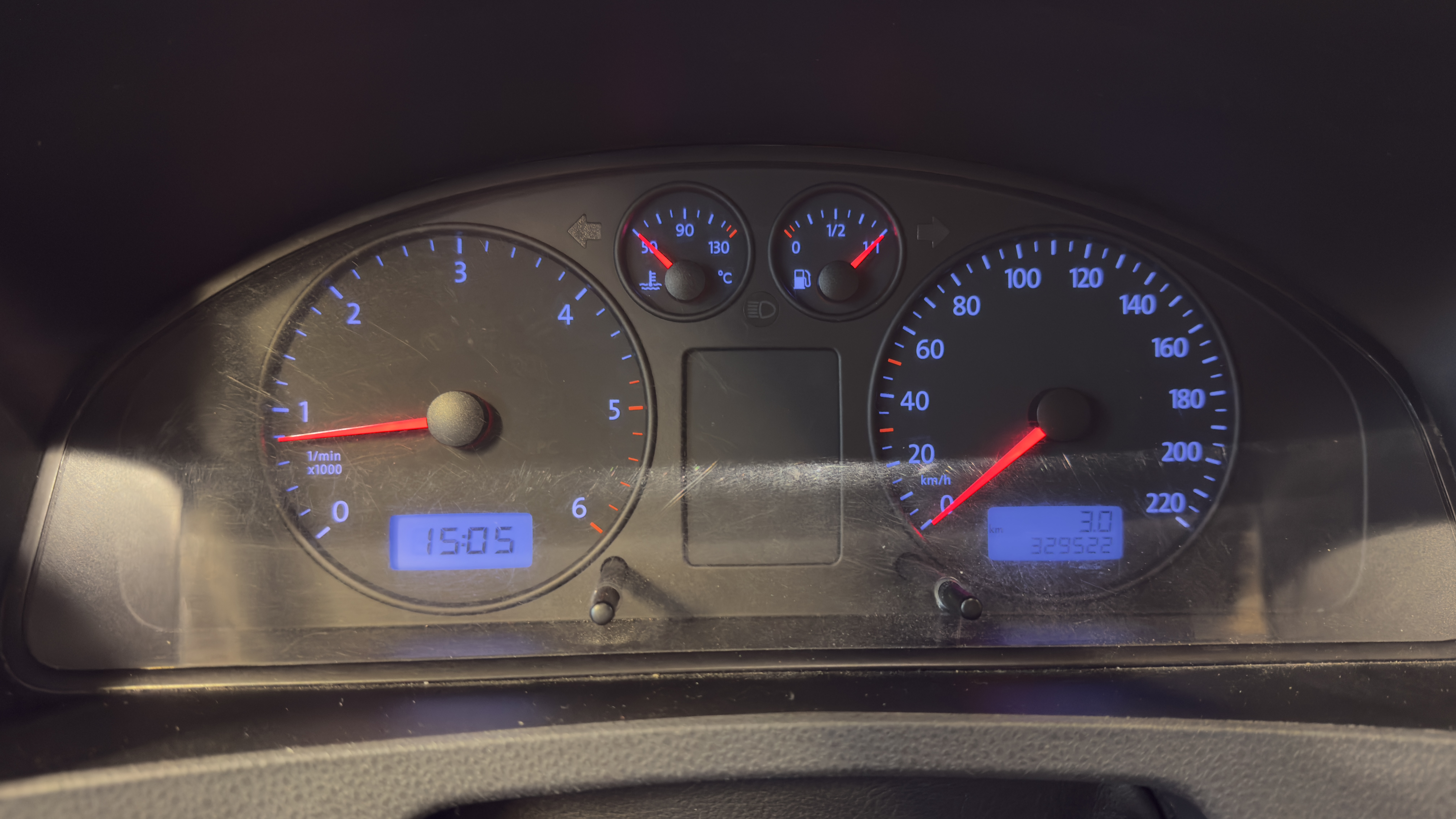 VOLKSWAGEN TRANSPORTER 2005