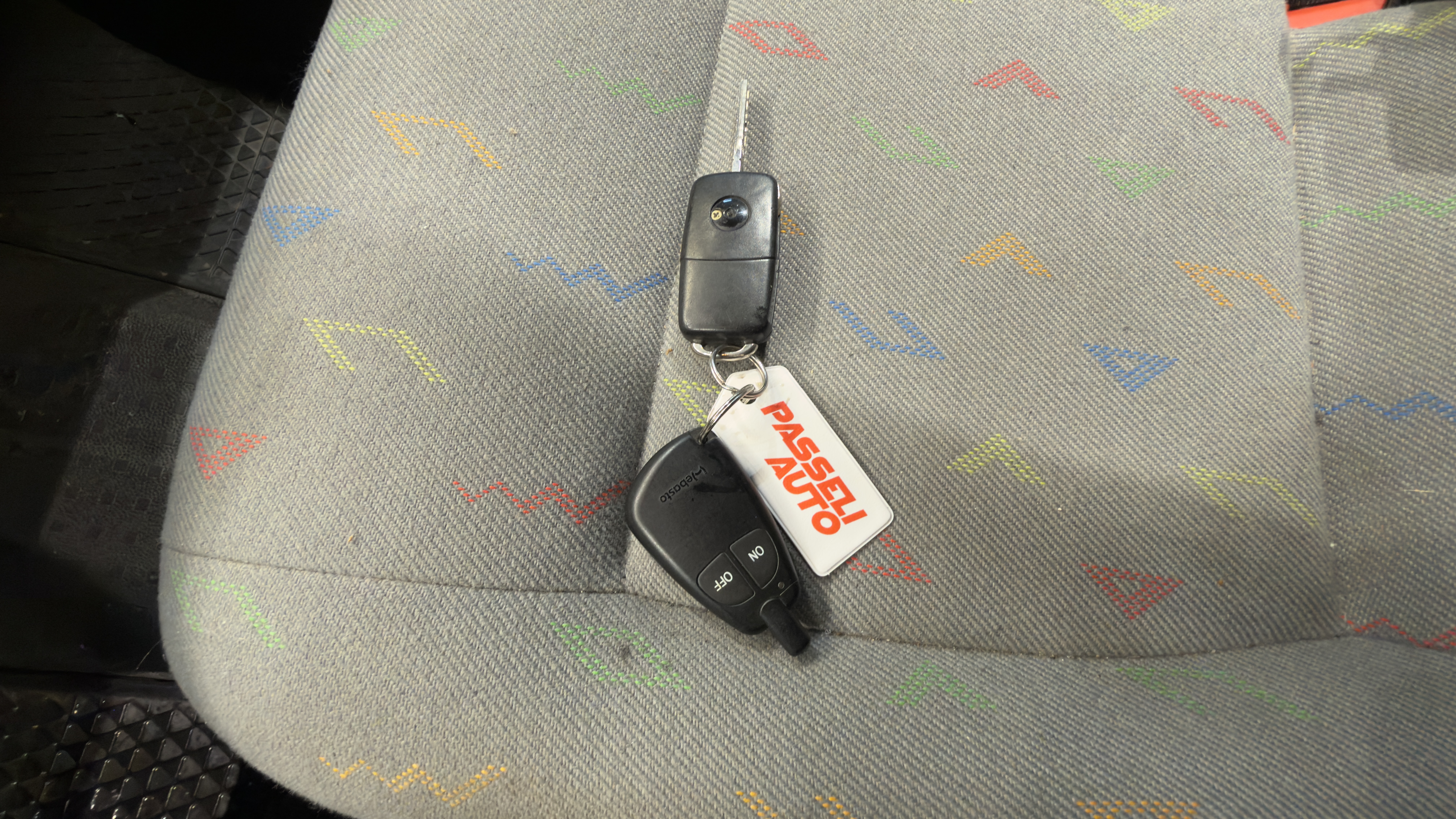 VOLKSWAGEN TRANSPORTER 2005