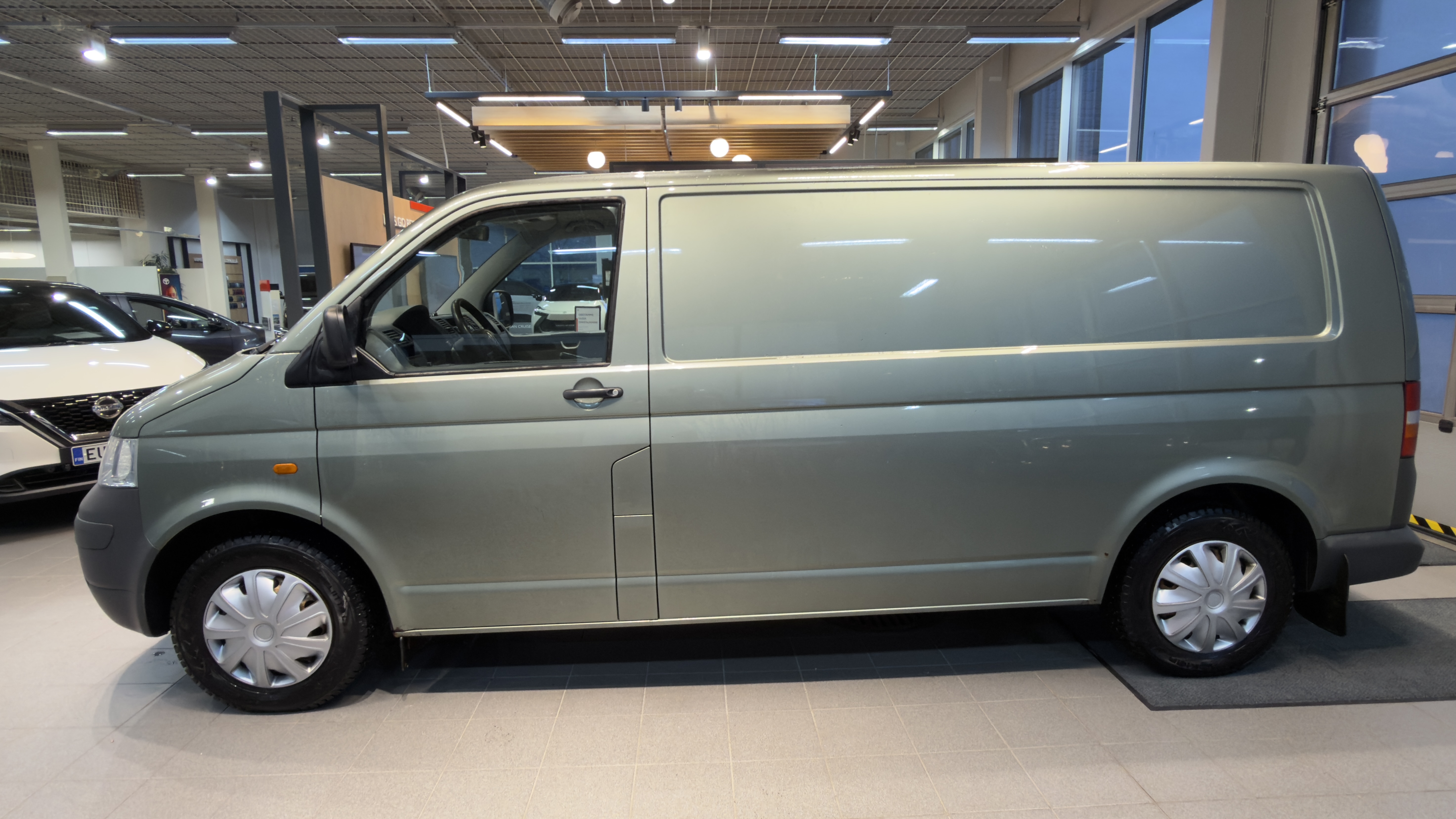 VOLKSWAGEN TRANSPORTER 2005