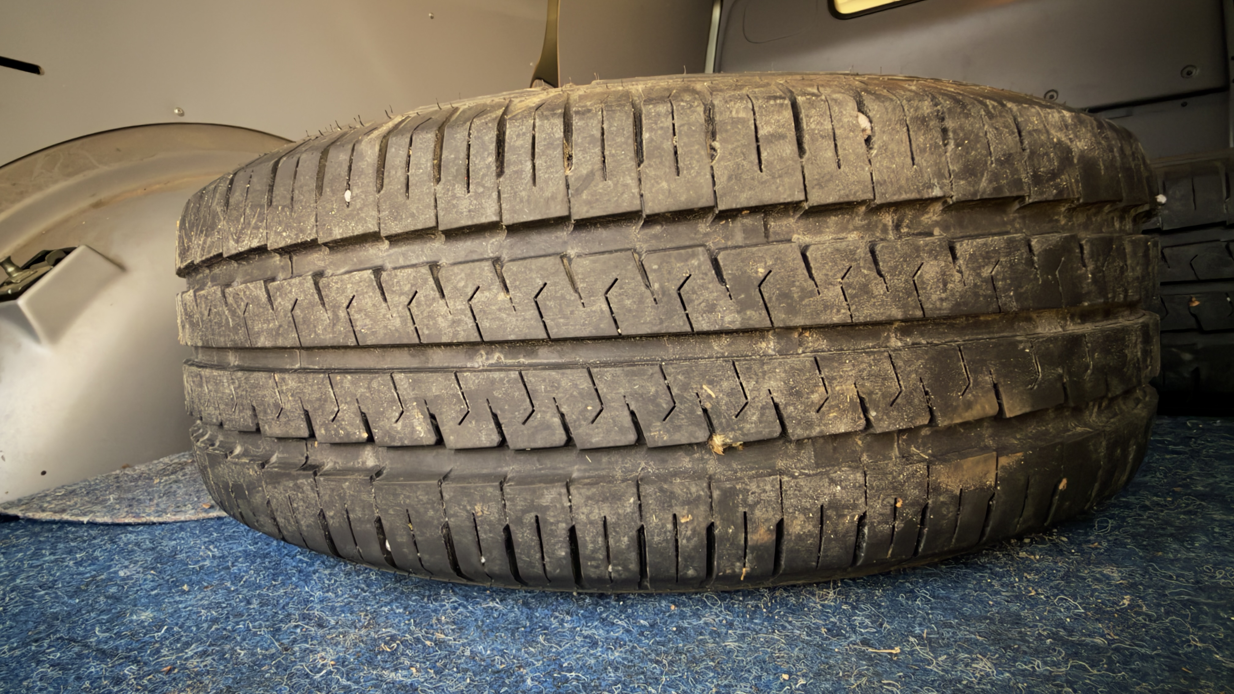 VOLKSWAGEN TRANSPORTER 2005