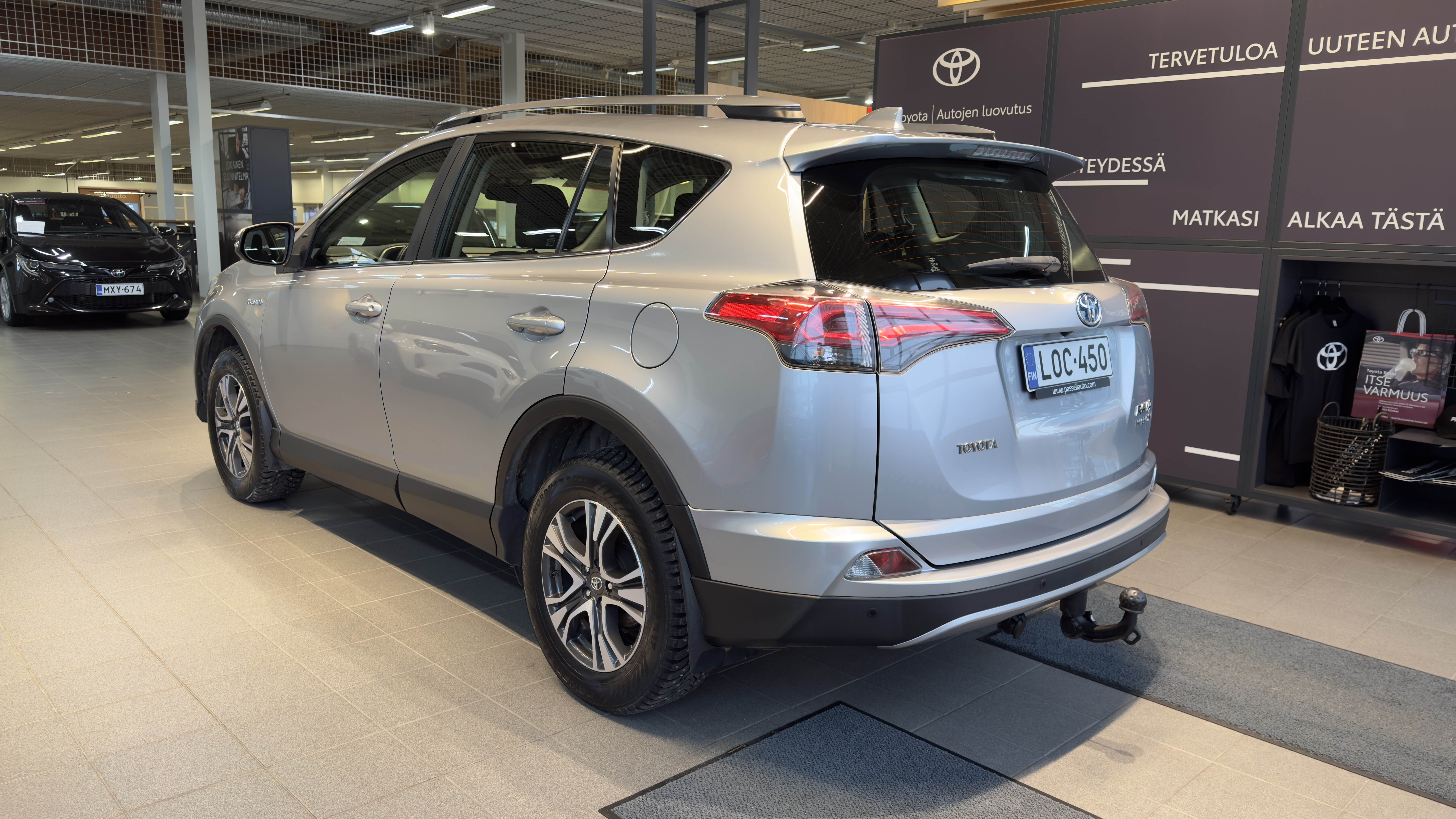 TOYOTA RAV4 2017