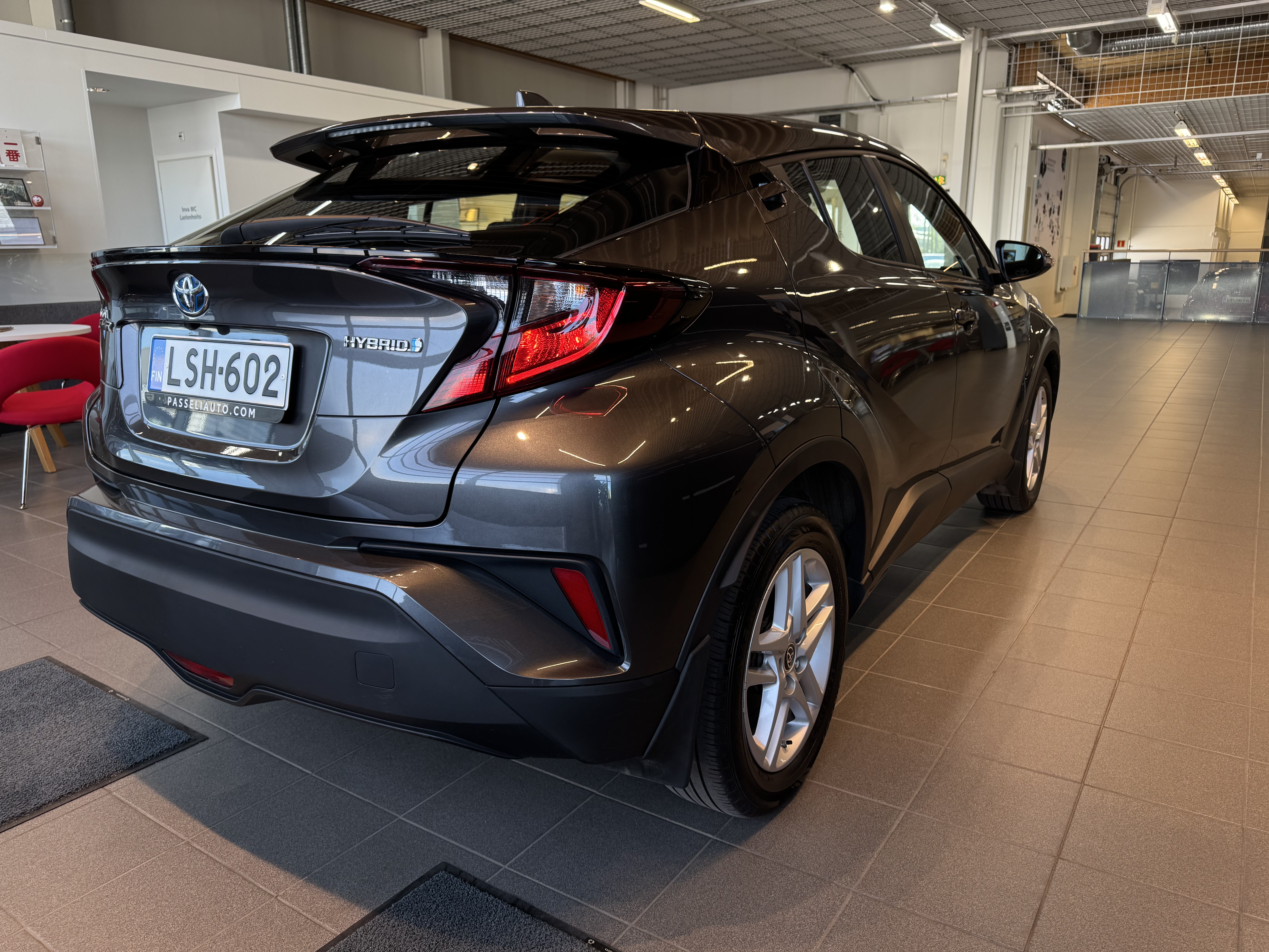 TOYOTA C-HR 2023