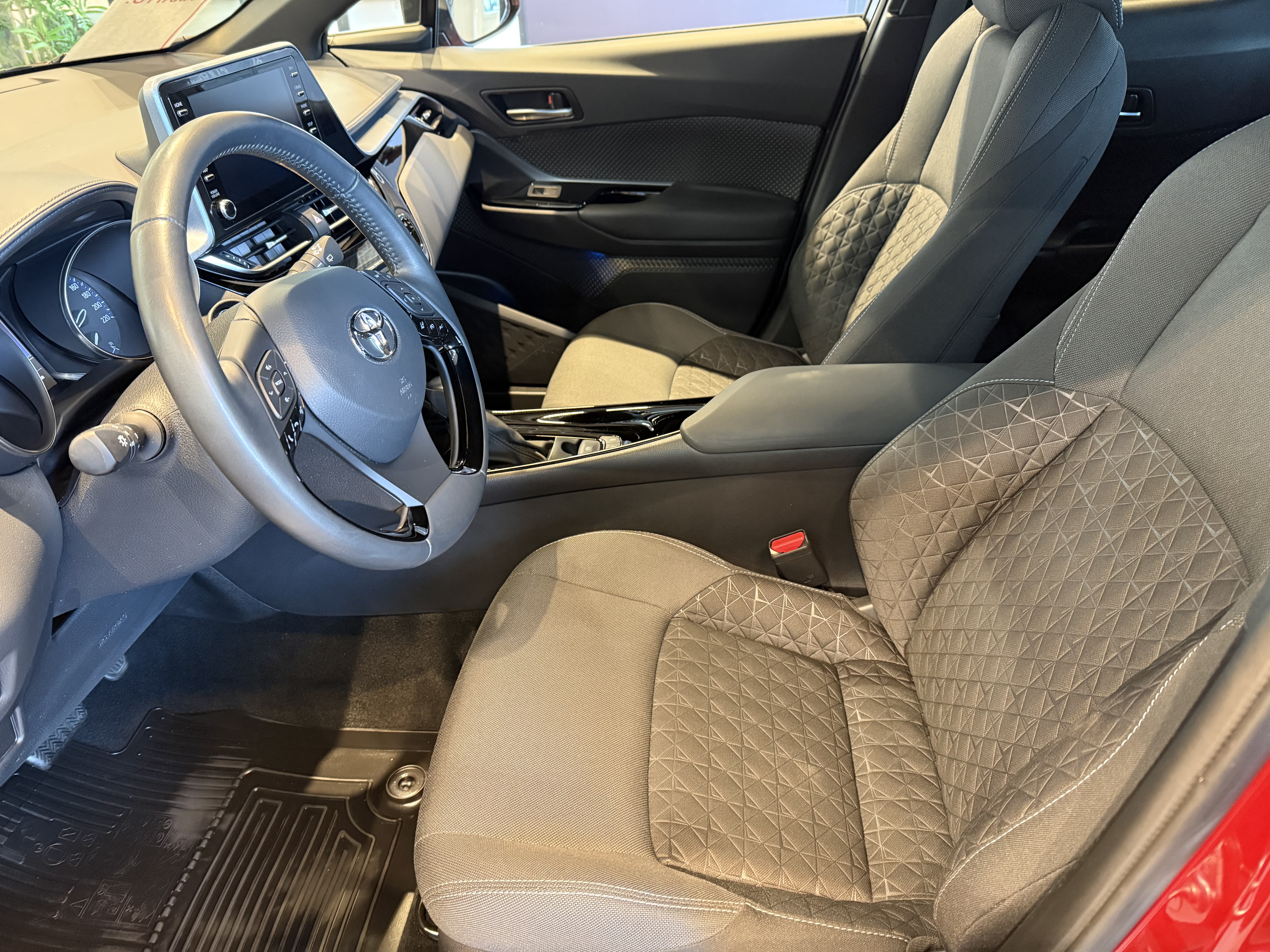 TOYOTA C-HR 2022