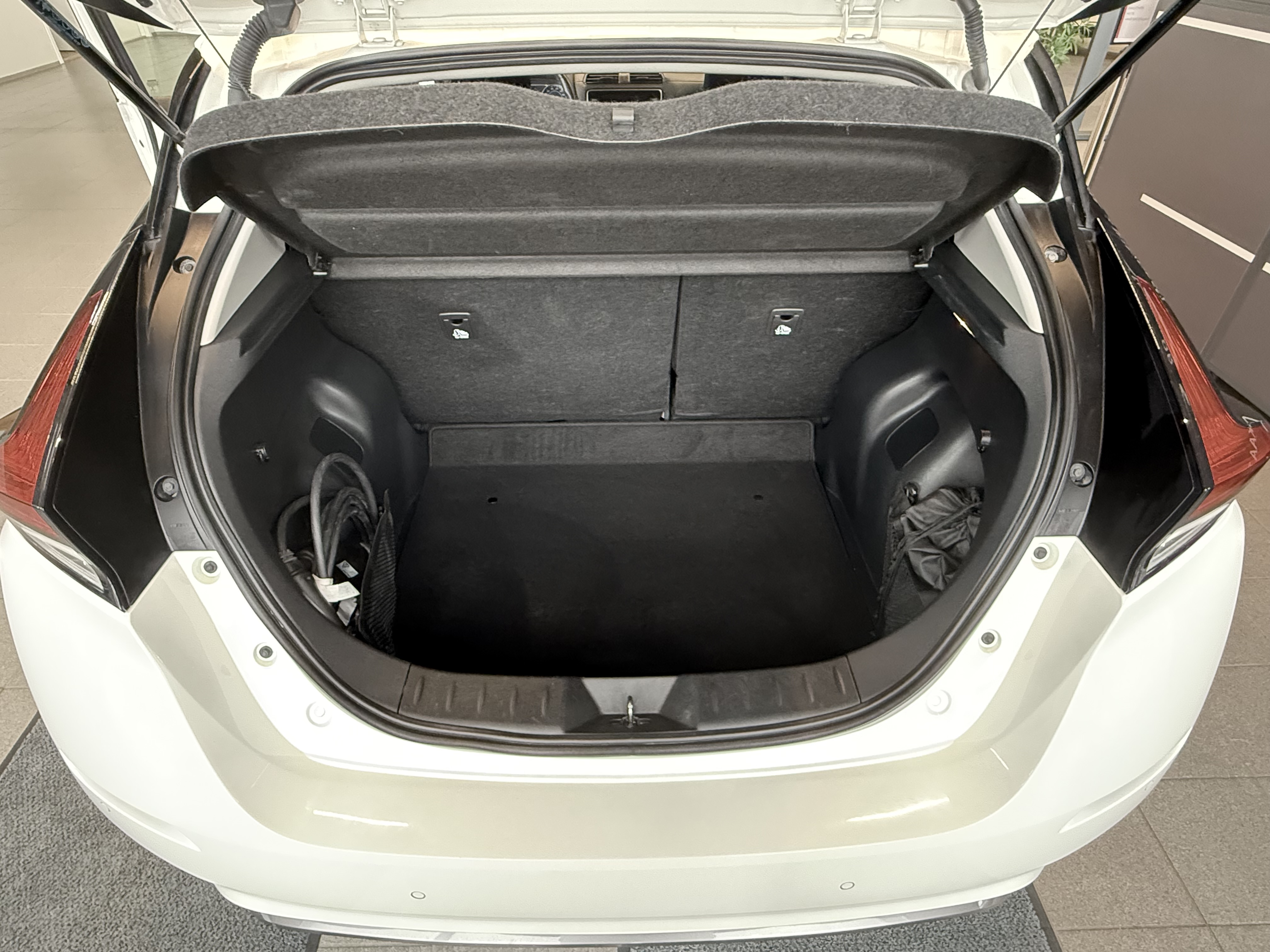 NISSAN Leaf 2023
