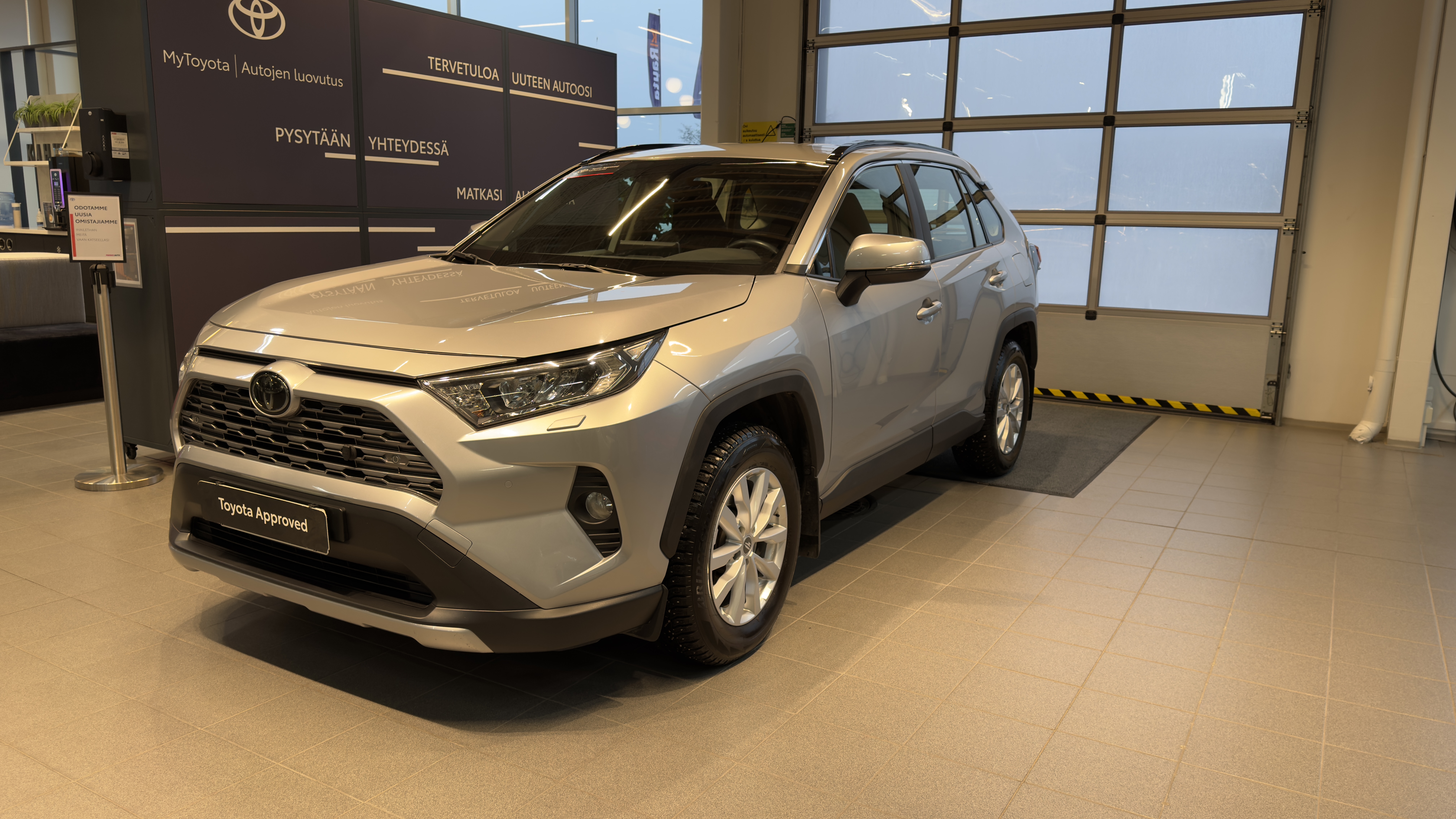 TOYOTA RAV4 2019