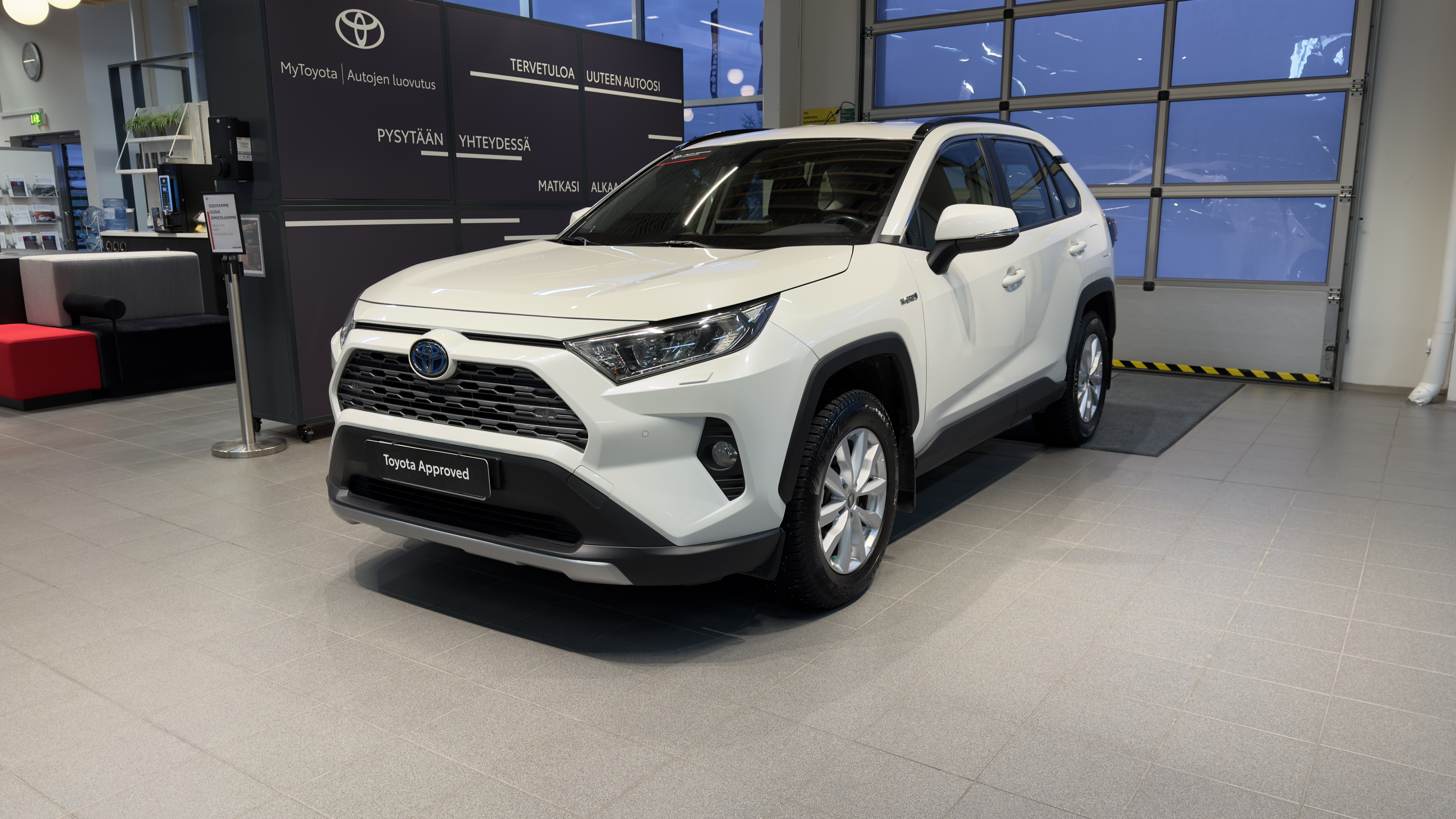TOYOTA RAV4 2021