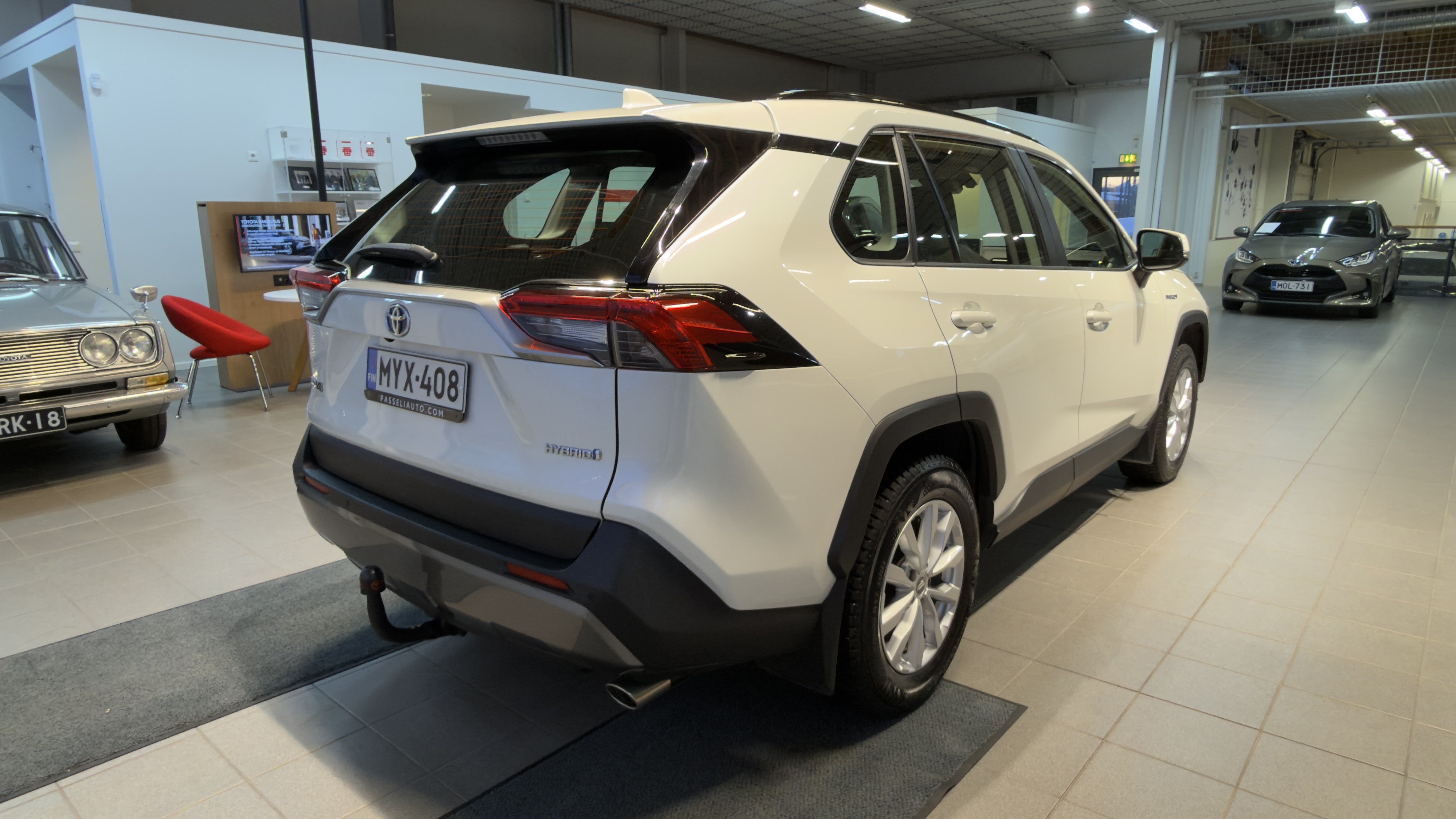 TOYOTA RAV4 2021