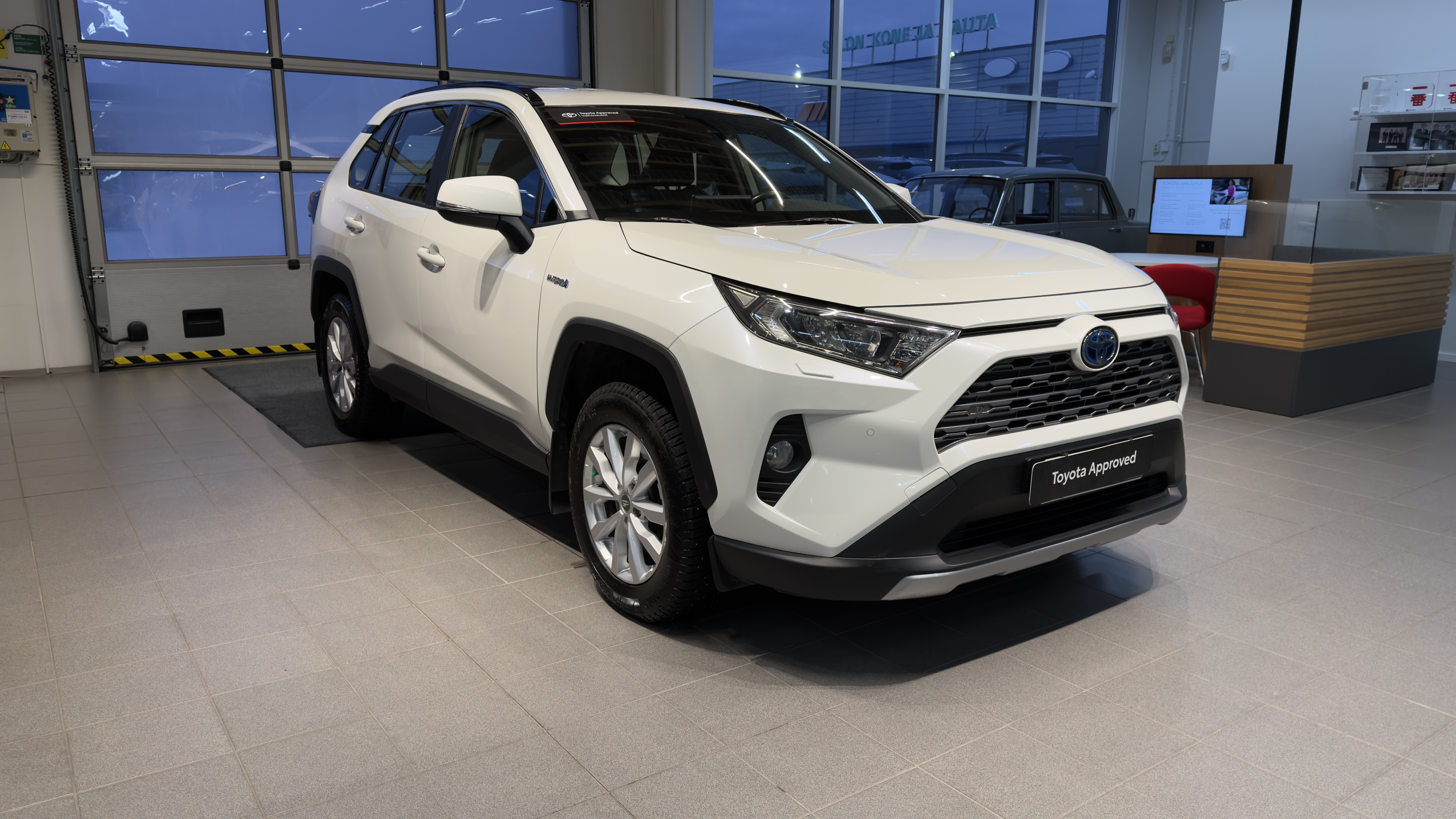 TOYOTA RAV4 2021