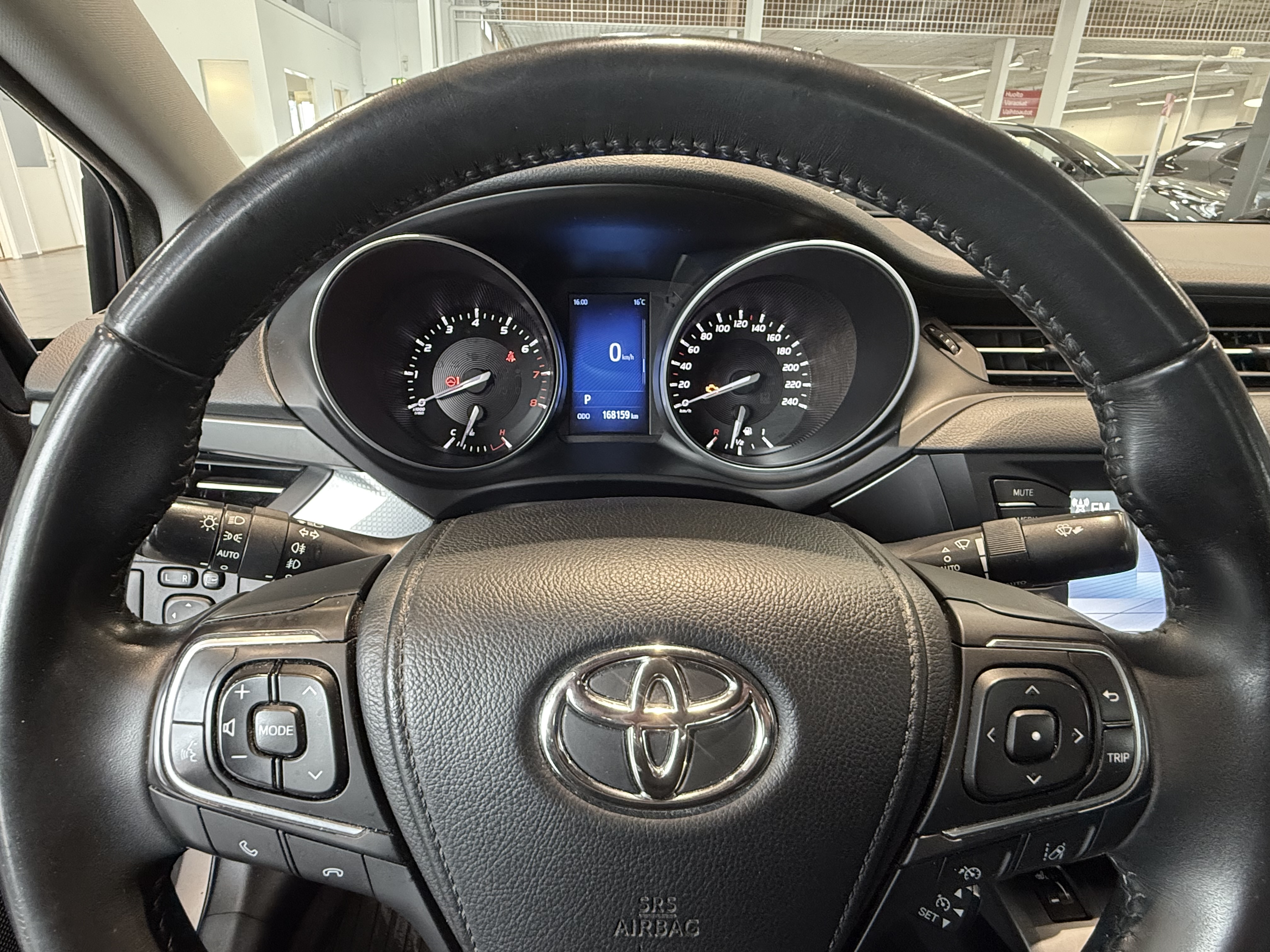 TOYOTA AVENSIS 2015