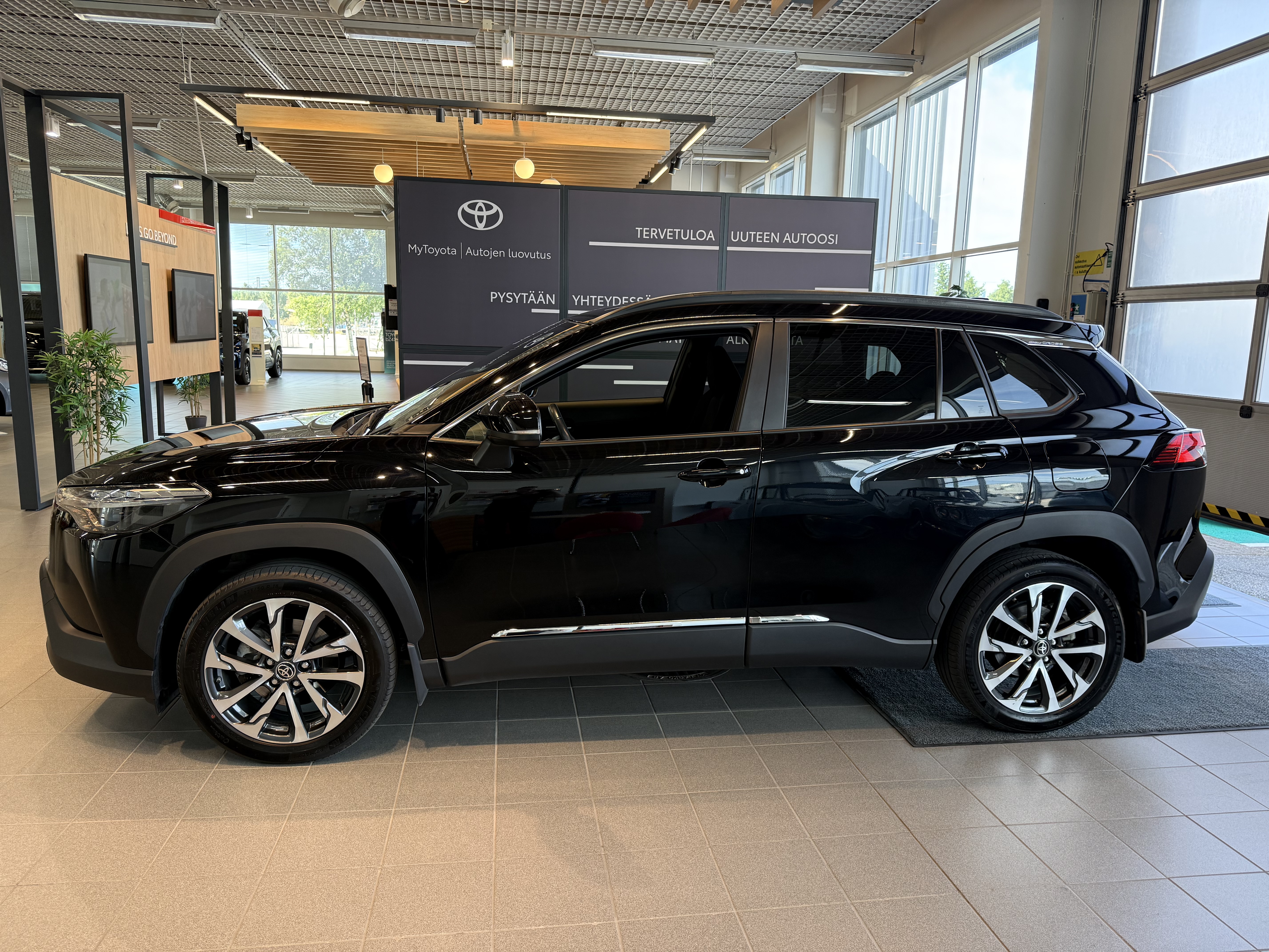 TOYOTA Corolla Cross 2022